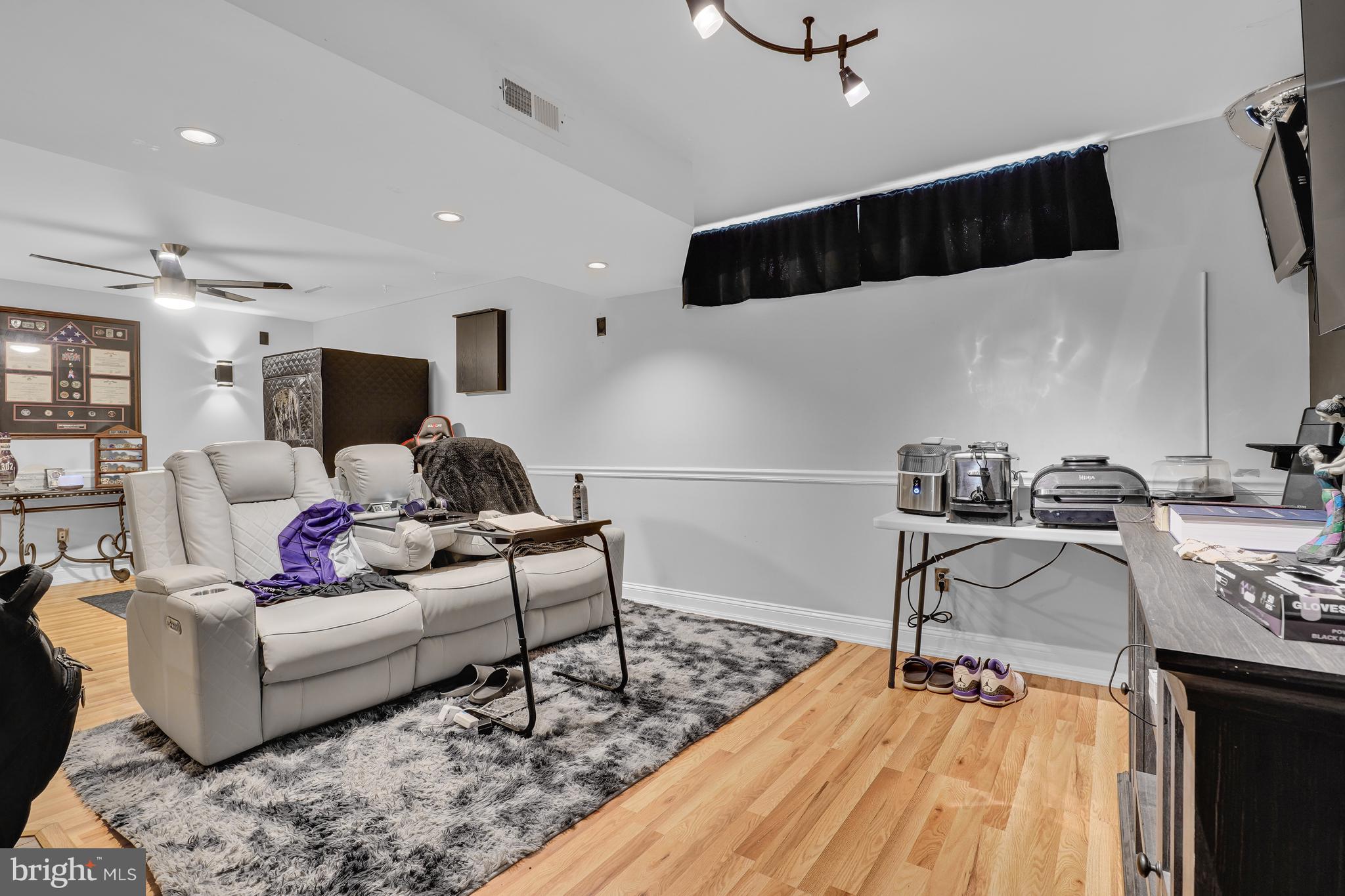 WHITSON RIDGE - Residential