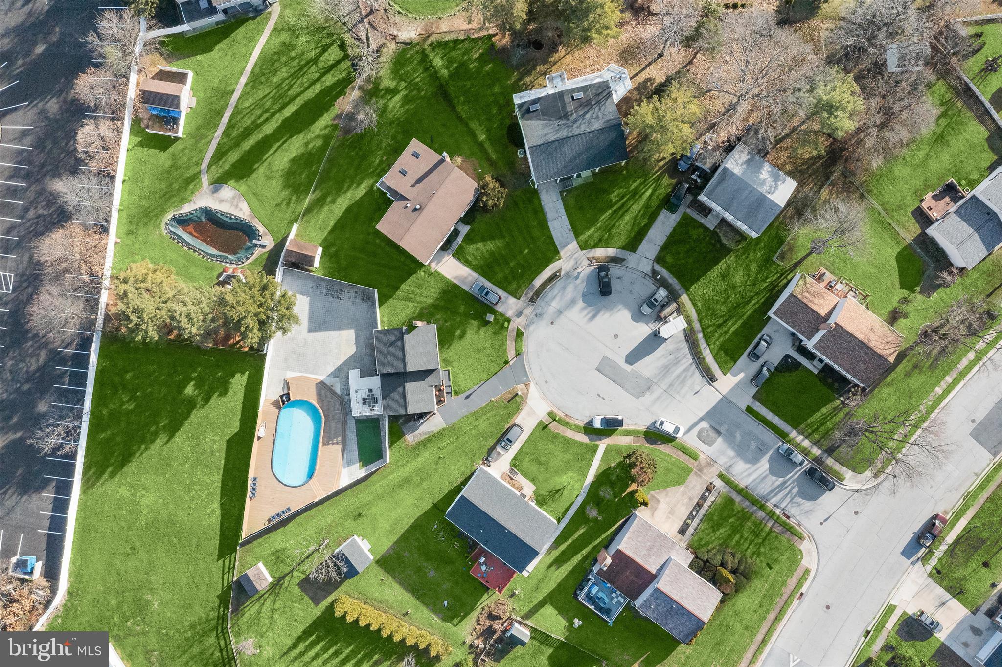 WOODBRIDGE VALLEY - Residential