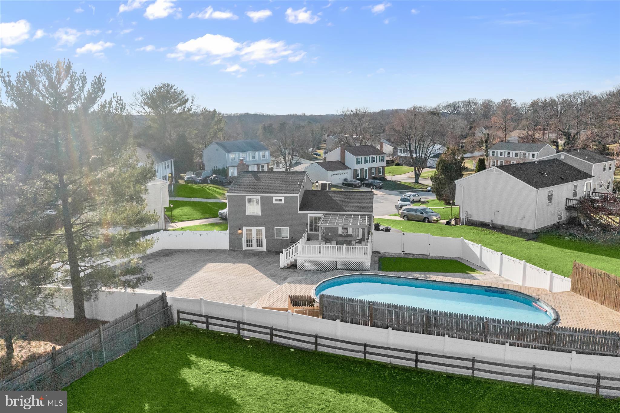 WOODBRIDGE VALLEY - Residential