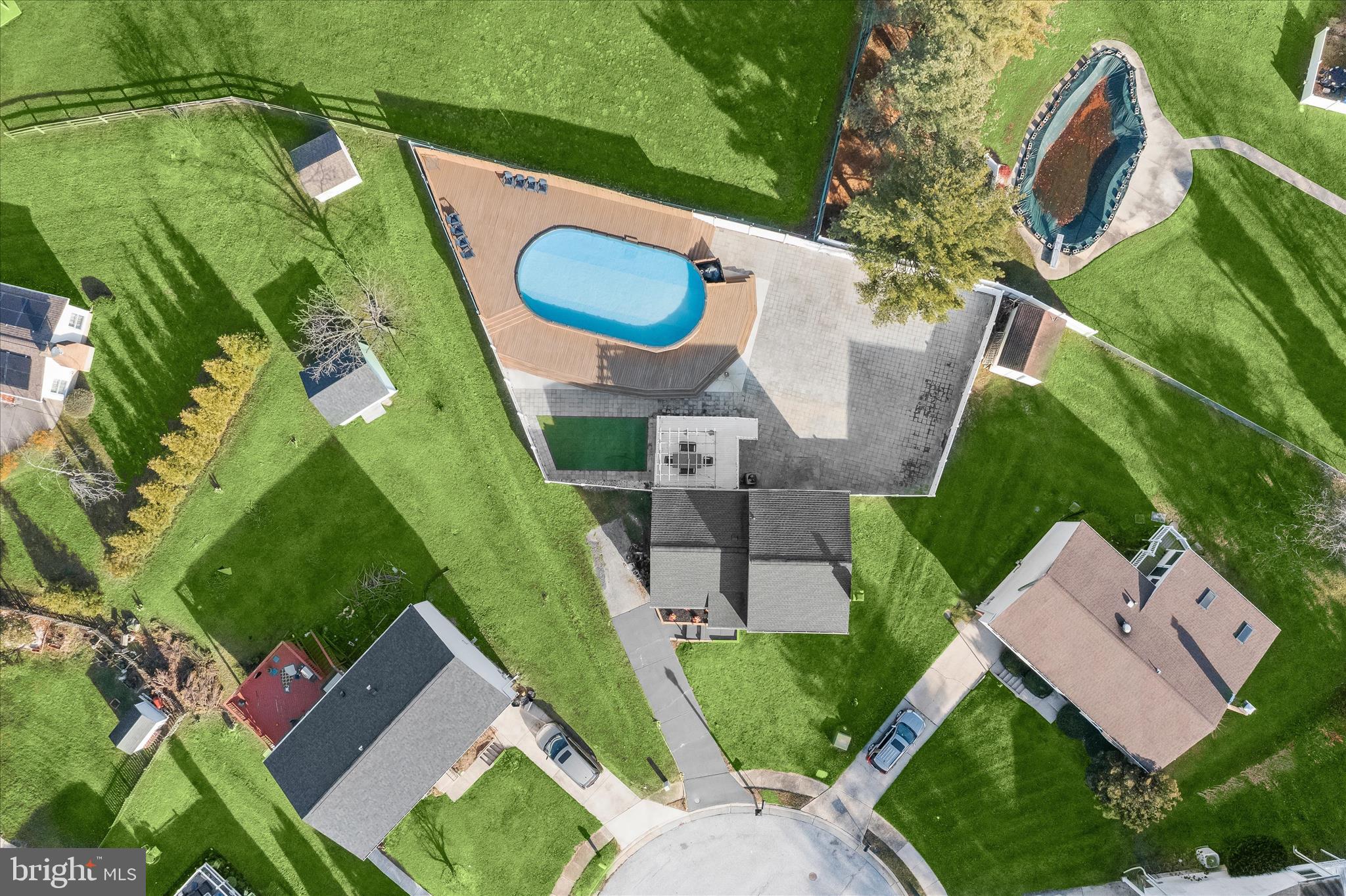 WOODBRIDGE VALLEY - Residential