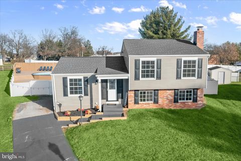 6 NEW KENT COURT CATONSVILLE MD 21228