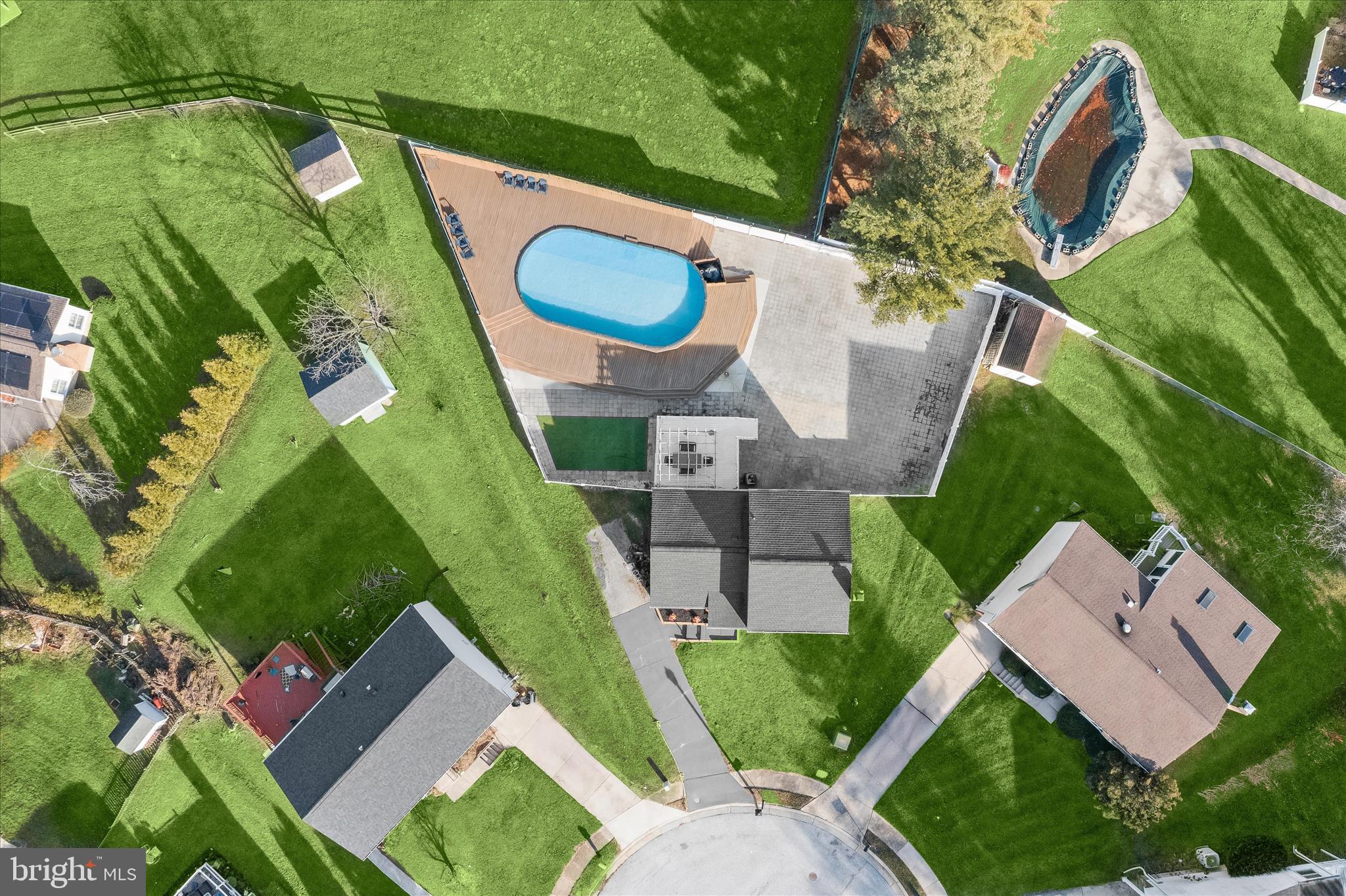 WOODBRIDGE VALLEY - Residential