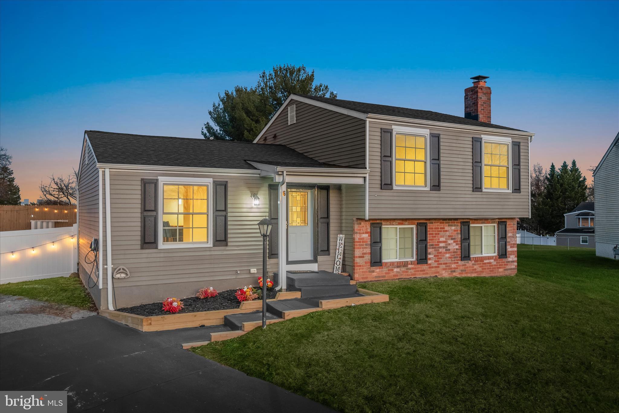 WOODBRIDGE VALLEY - Residential