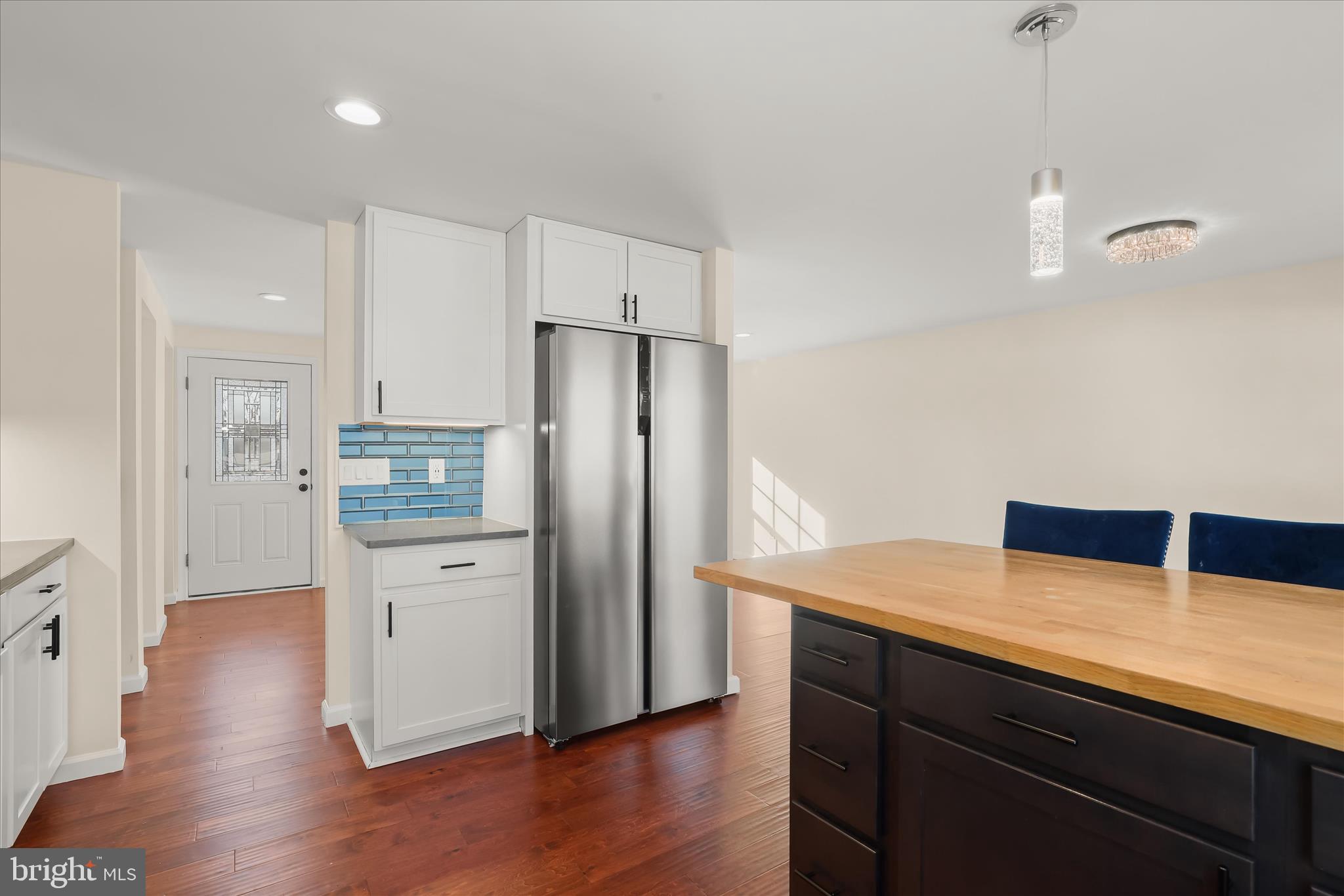 WOODBRIDGE VALLEY - Residential