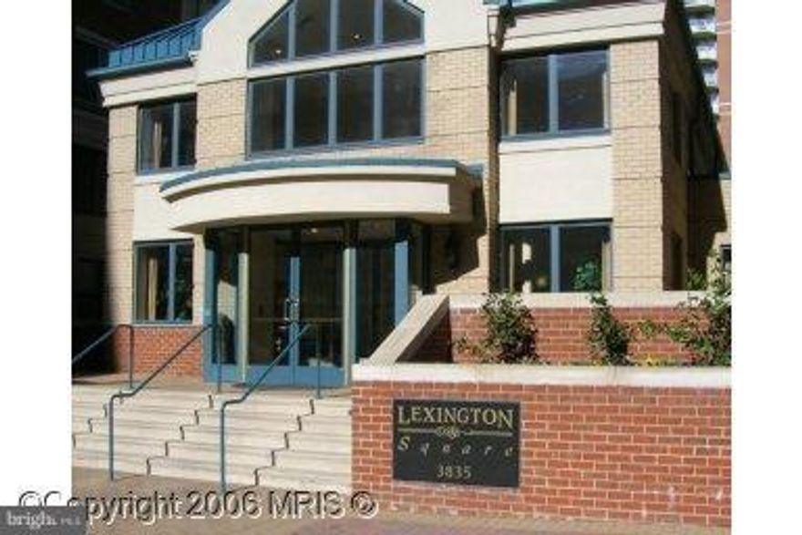 Beautiful 1 bed/ 1 bath in Arlington!  Entered for comps purposes, sold before going on the market!