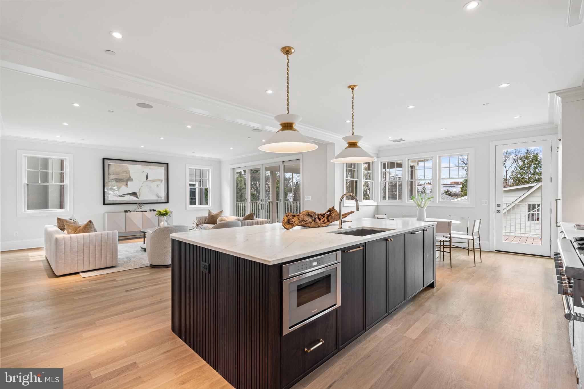 CLEVELAND PARK - Residential