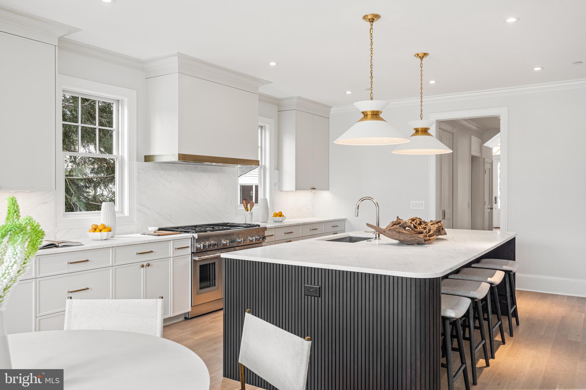 CLEVELAND PARK - Residential