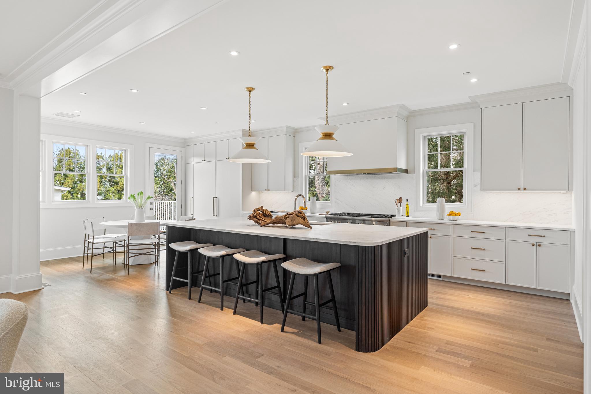 CLEVELAND PARK - Residential