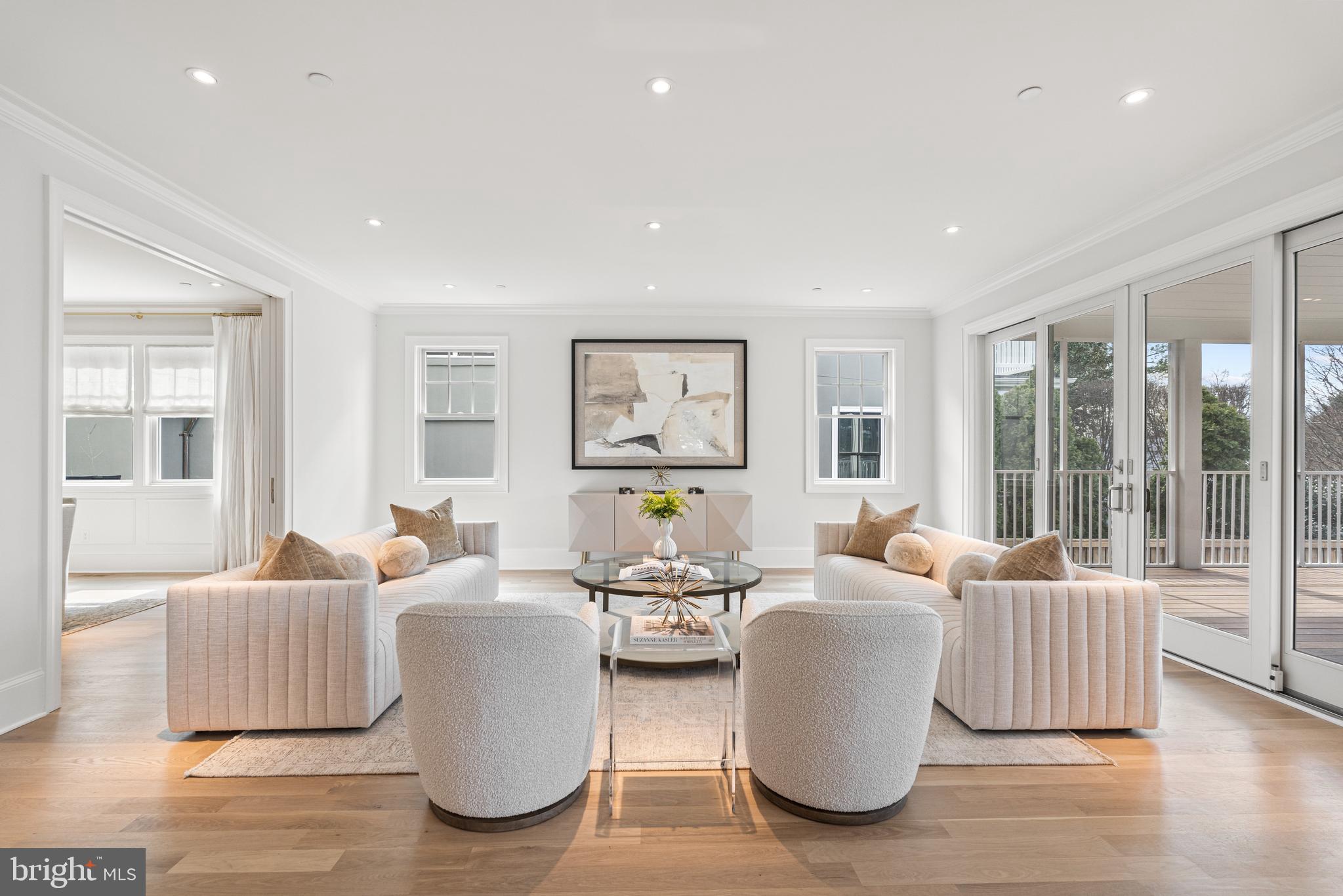 CLEVELAND PARK - Residential