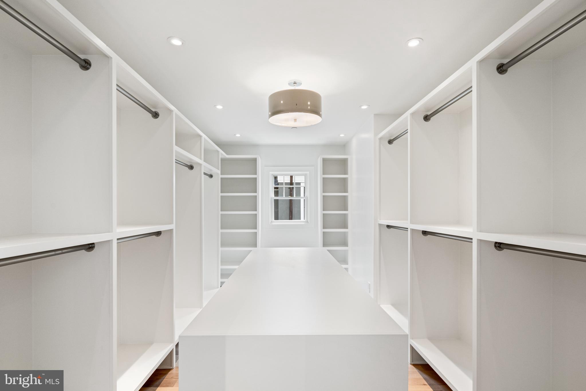 CLEVELAND PARK - Residential