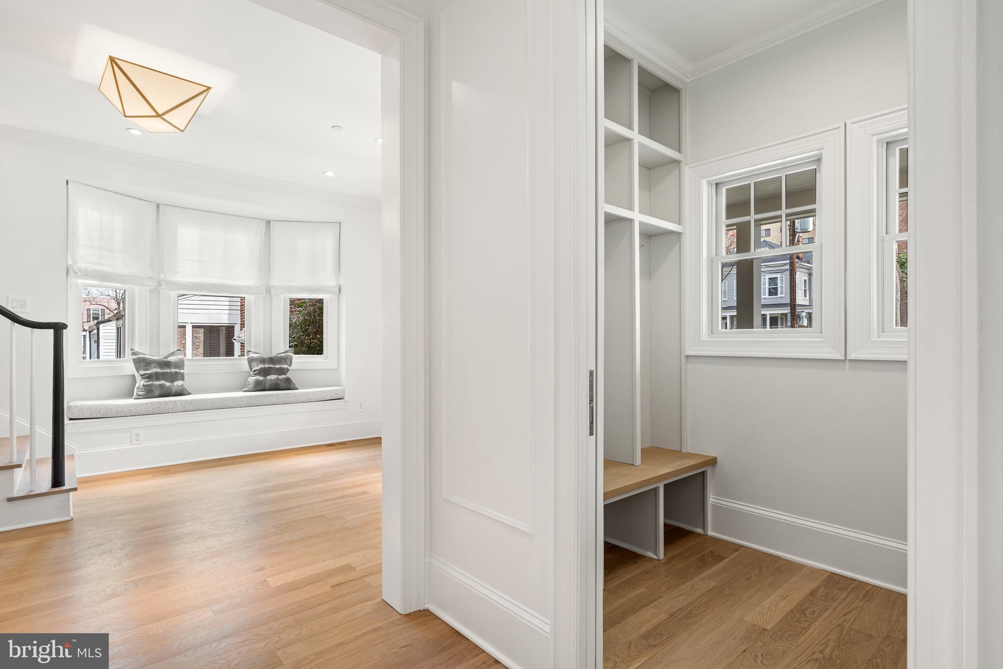 CLEVELAND PARK - Residential