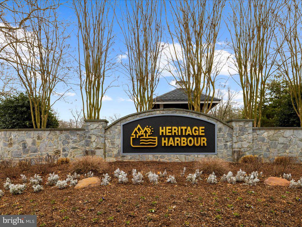 HERITAGE HARBOUR - Residential
