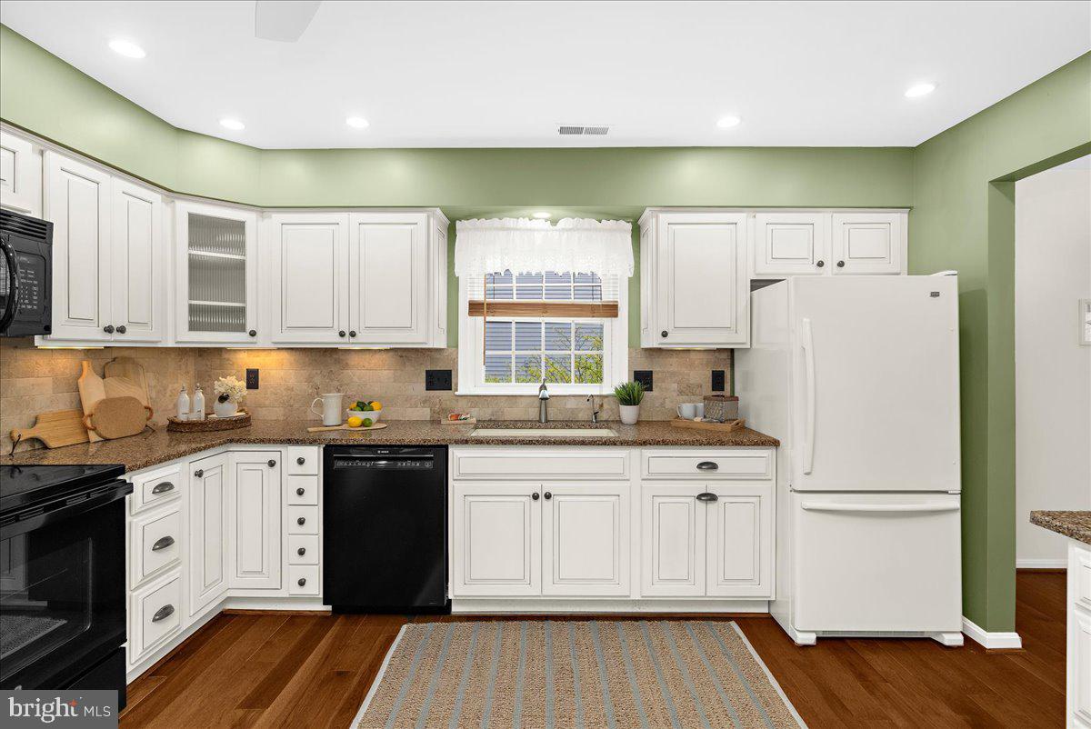 HERITAGE HARBOUR - Residential