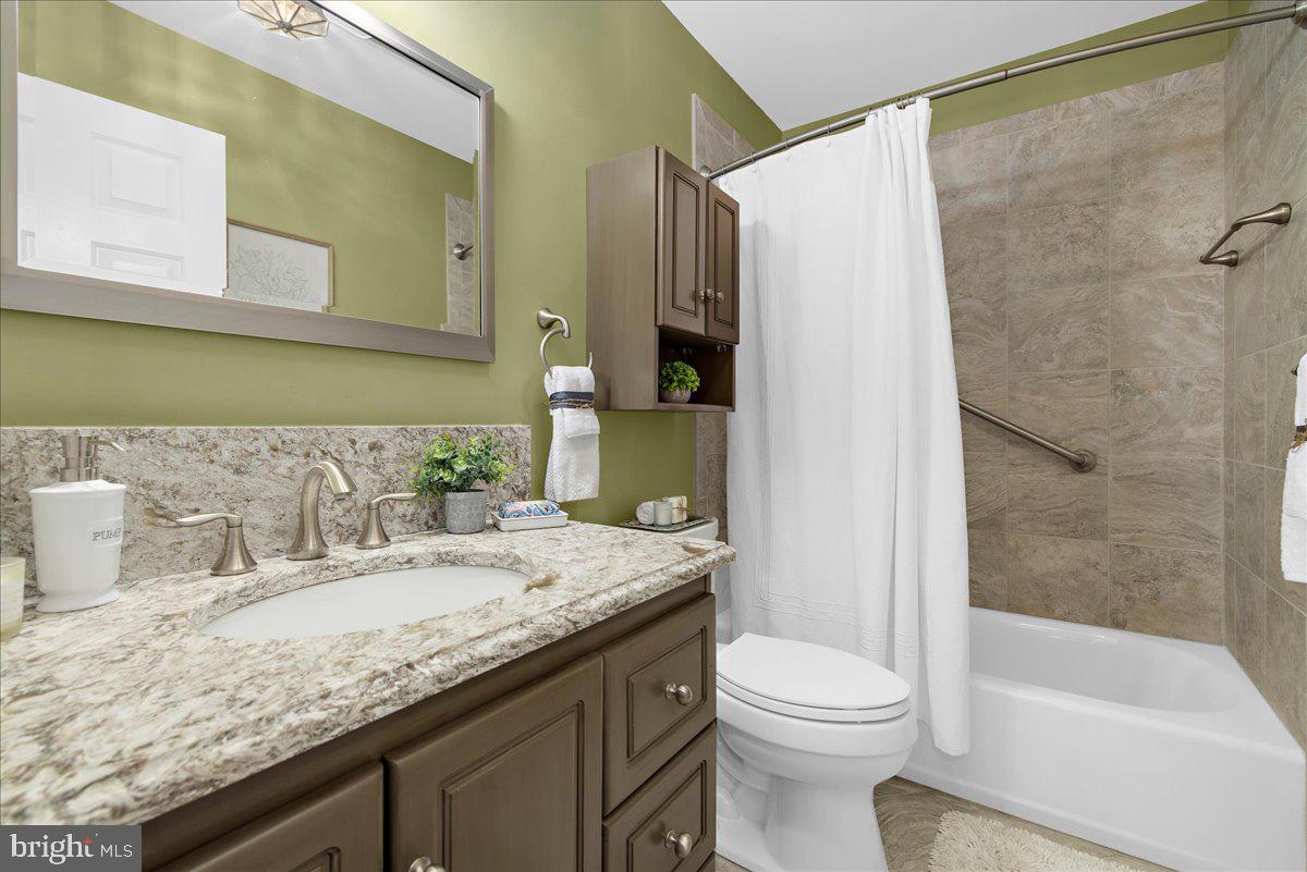 HERITAGE HARBOUR - Residential