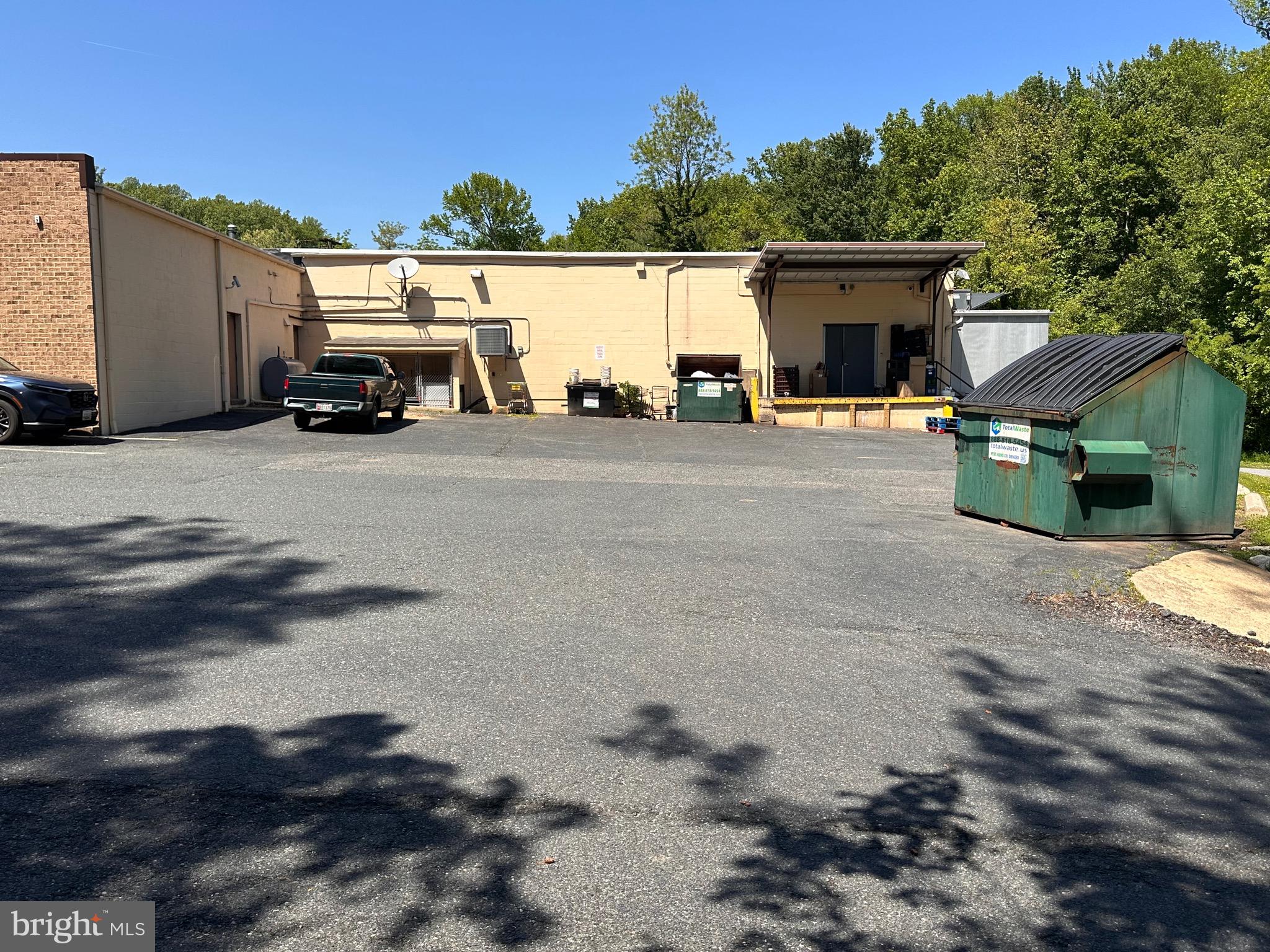 KINGSVILLE - Commercial Sale