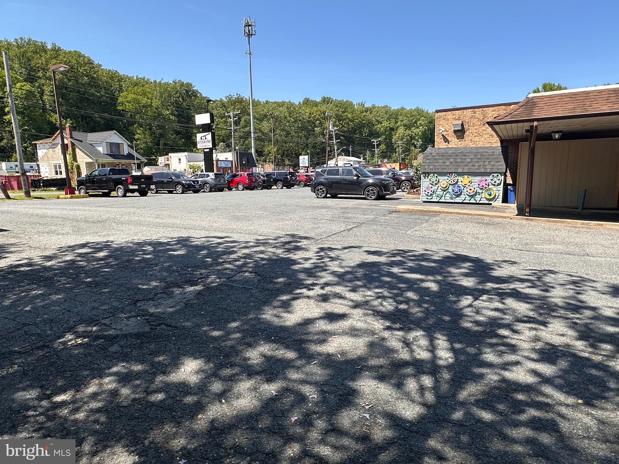 KINGSVILLE - Commercial Sale