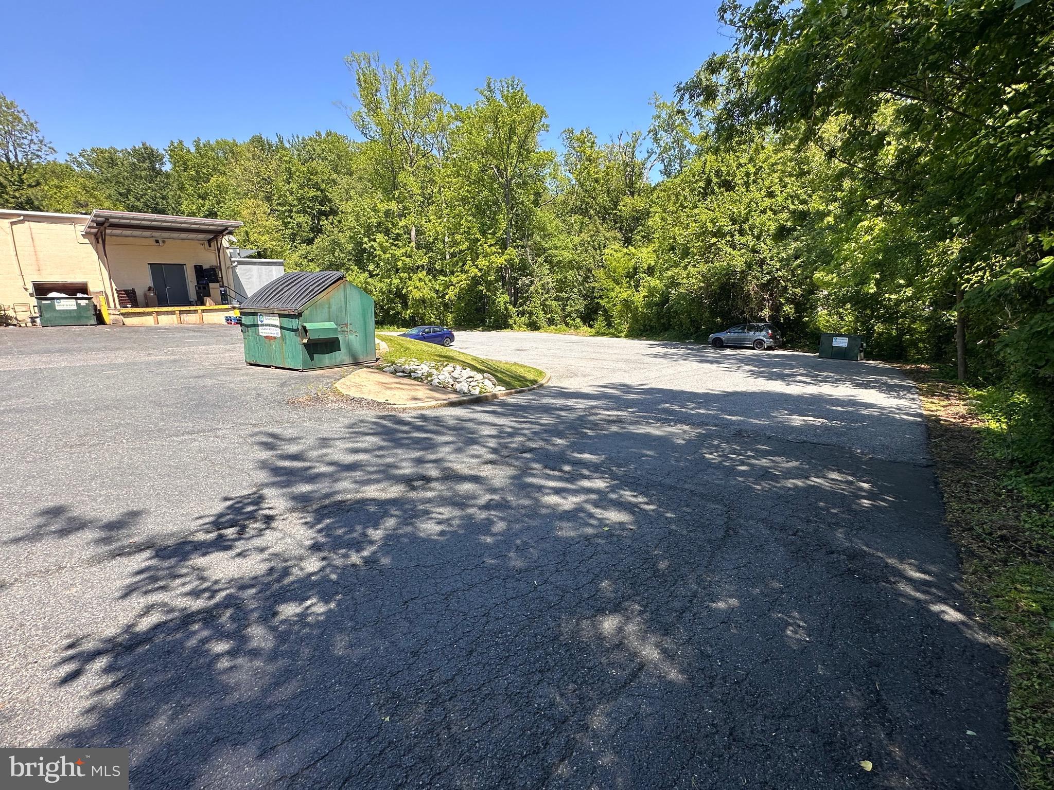 KINGSVILLE - Commercial Sale