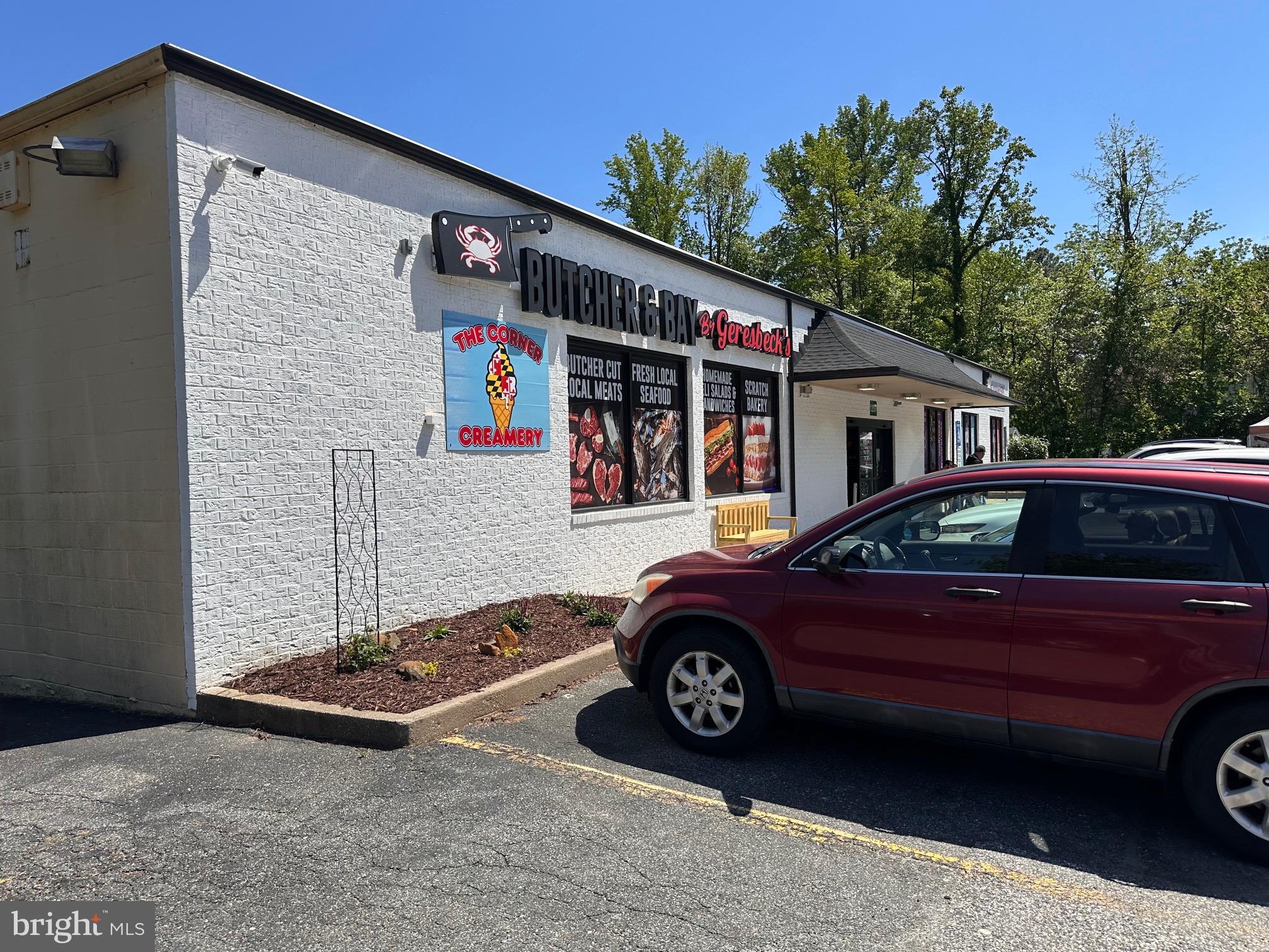 KINGSVILLE - Commercial Sale