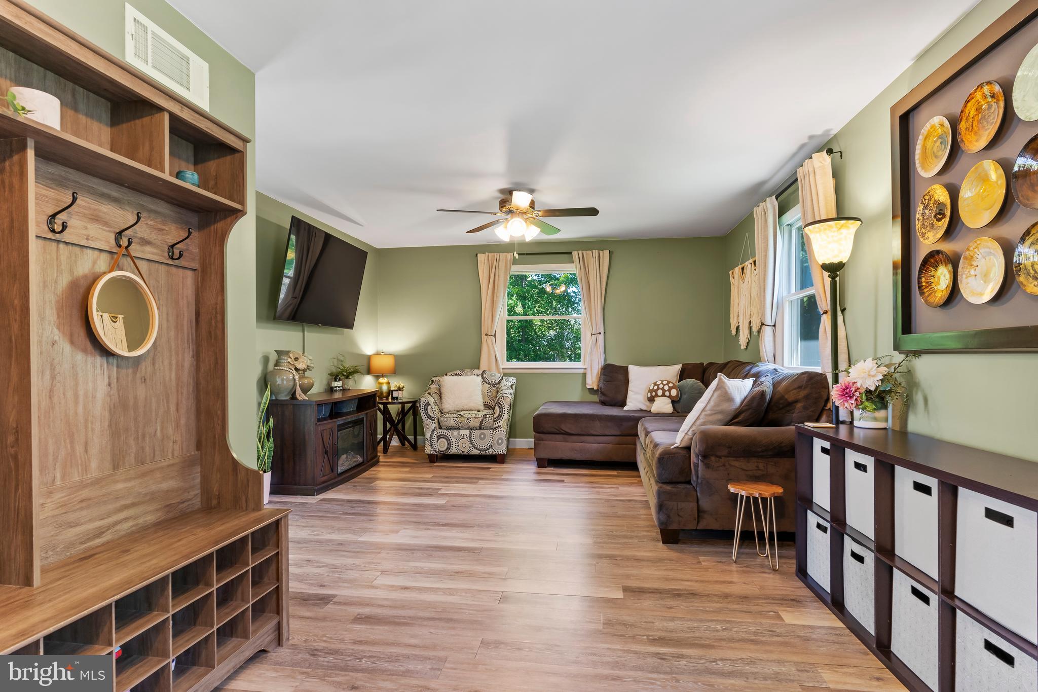 COUNTRY CLUB PARK - Residential