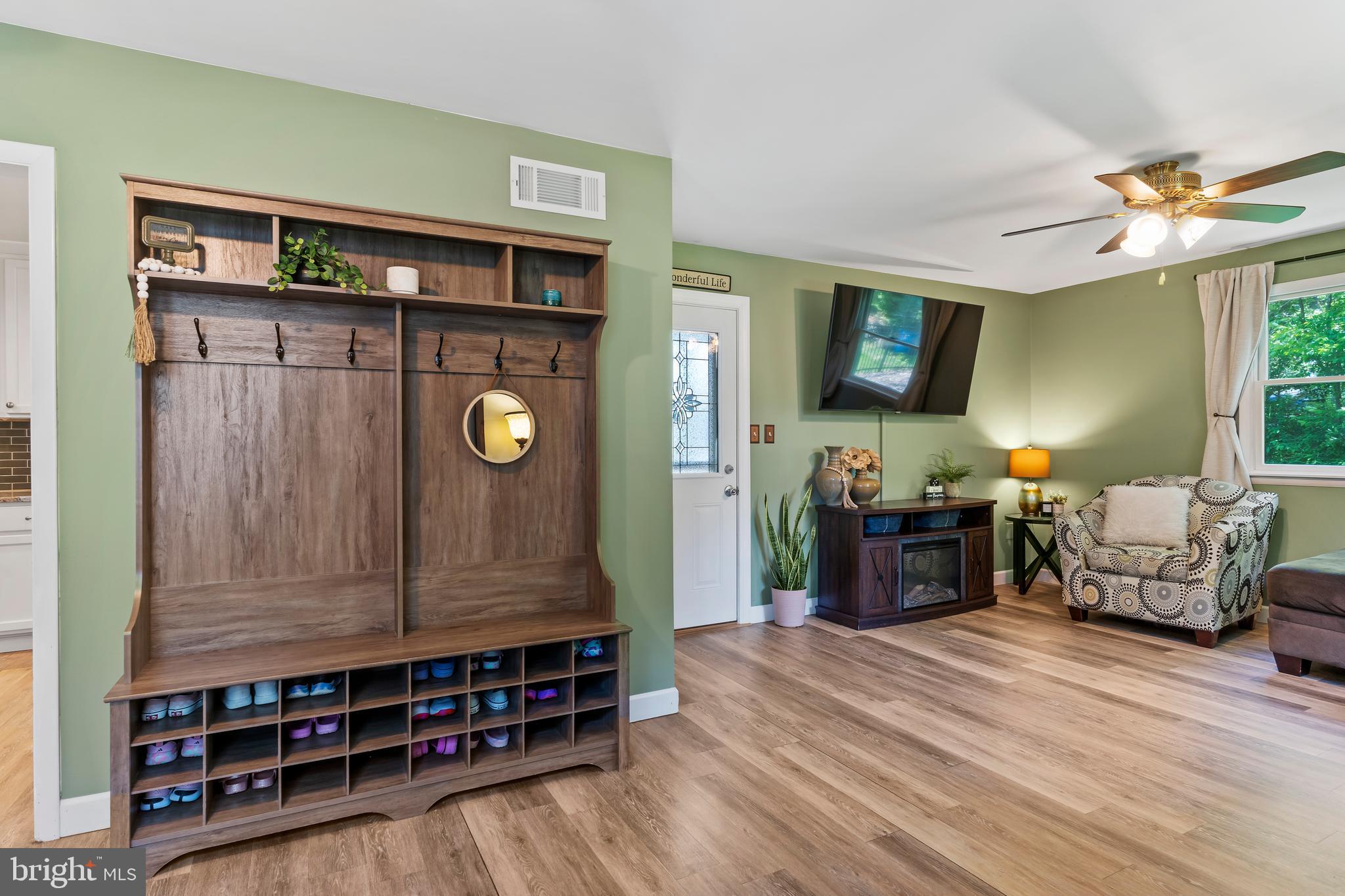 COUNTRY CLUB PARK - Residential