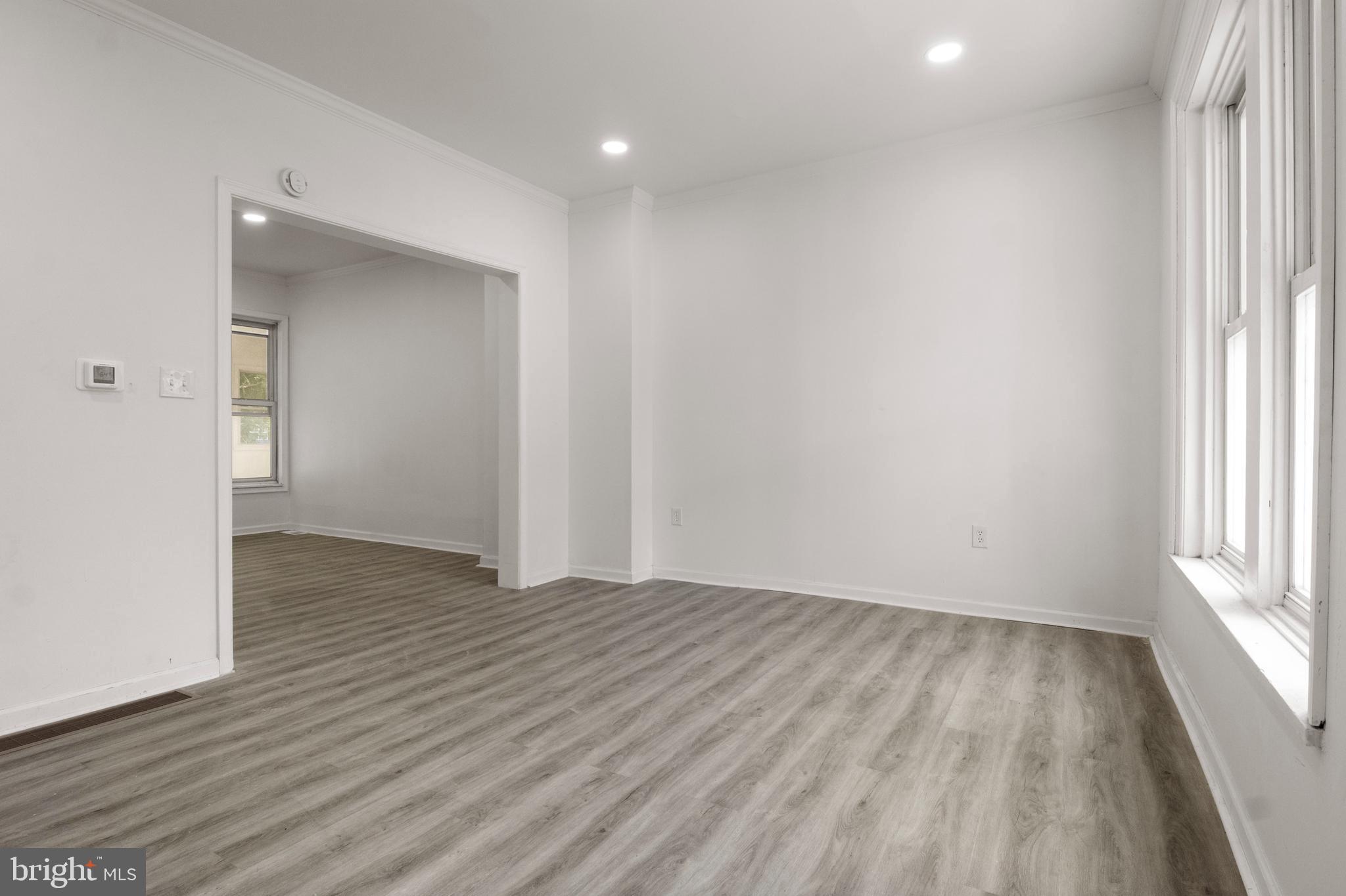 517 W MARKET STREET