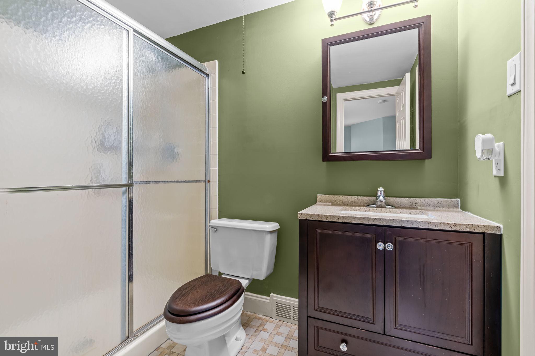 VILLAGE SHIRES - Residential