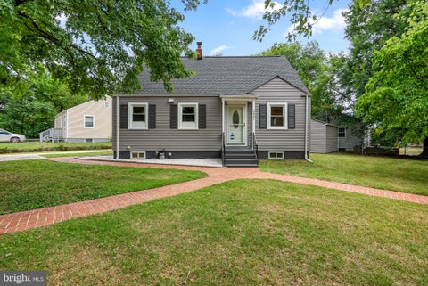 Homes For Sale - 3001 Lancer Place<br/> HYATTSVILLE, MD 20782