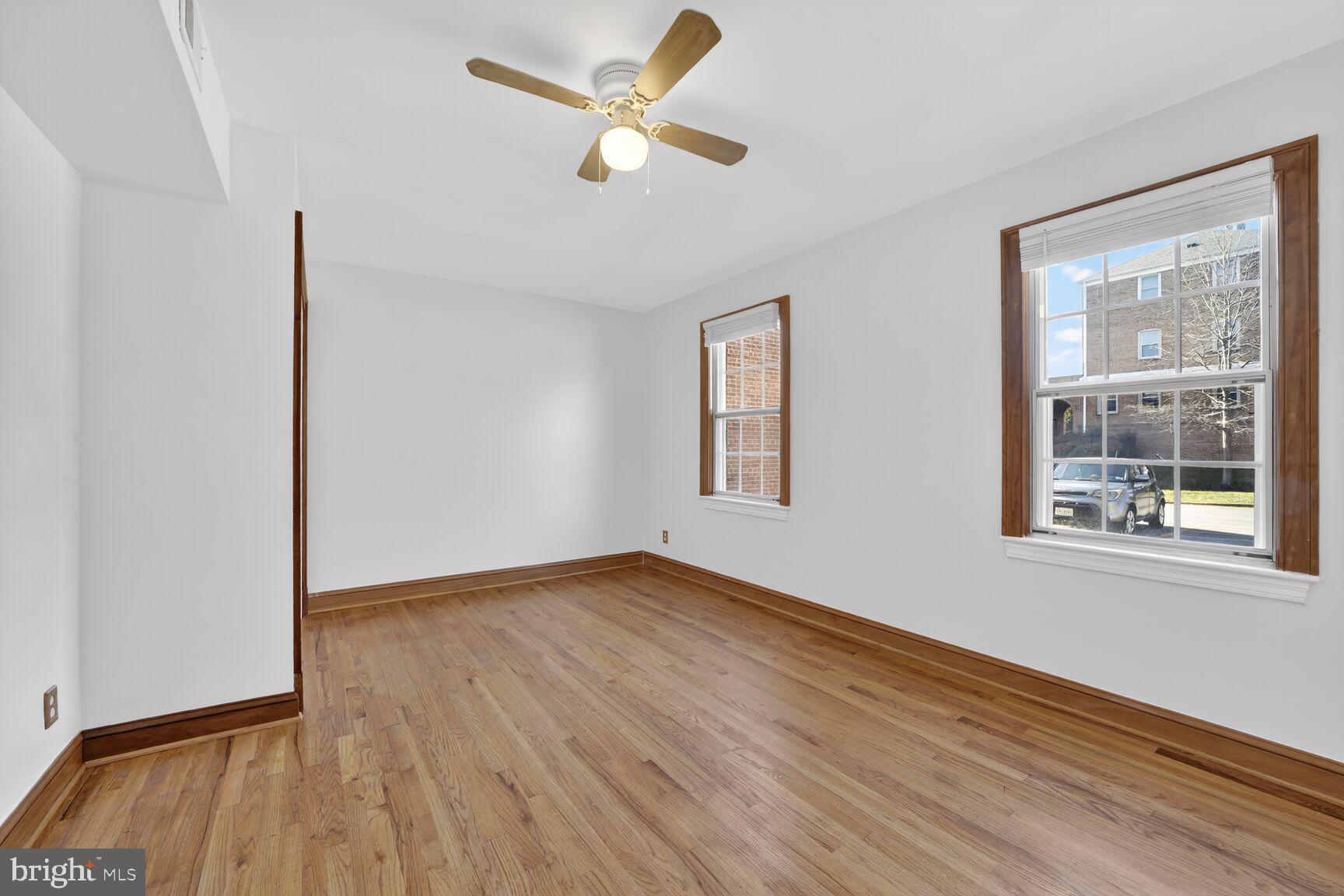 CAMBRIDGE COURTS - Residential