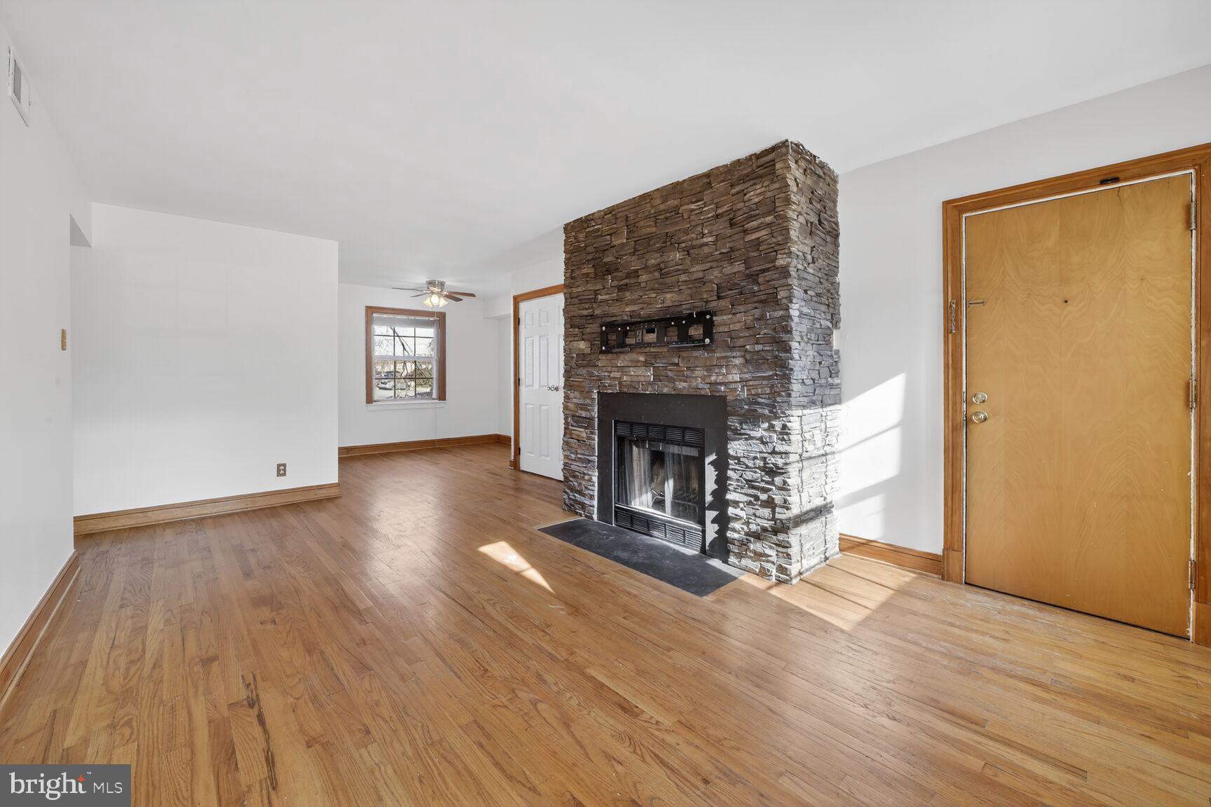 2411 ARLINGTON BOULEVARD 88