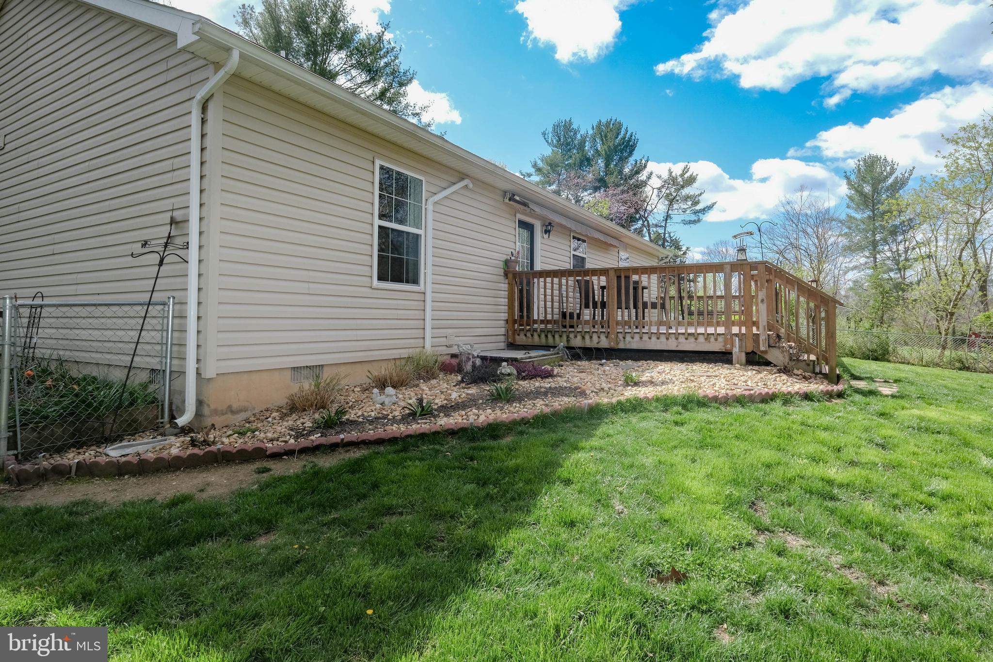 HIDDEN RIVER - Residential