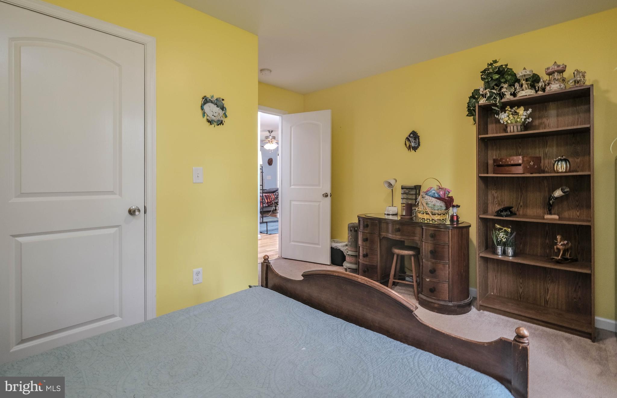 HIDDEN RIVER - Residential