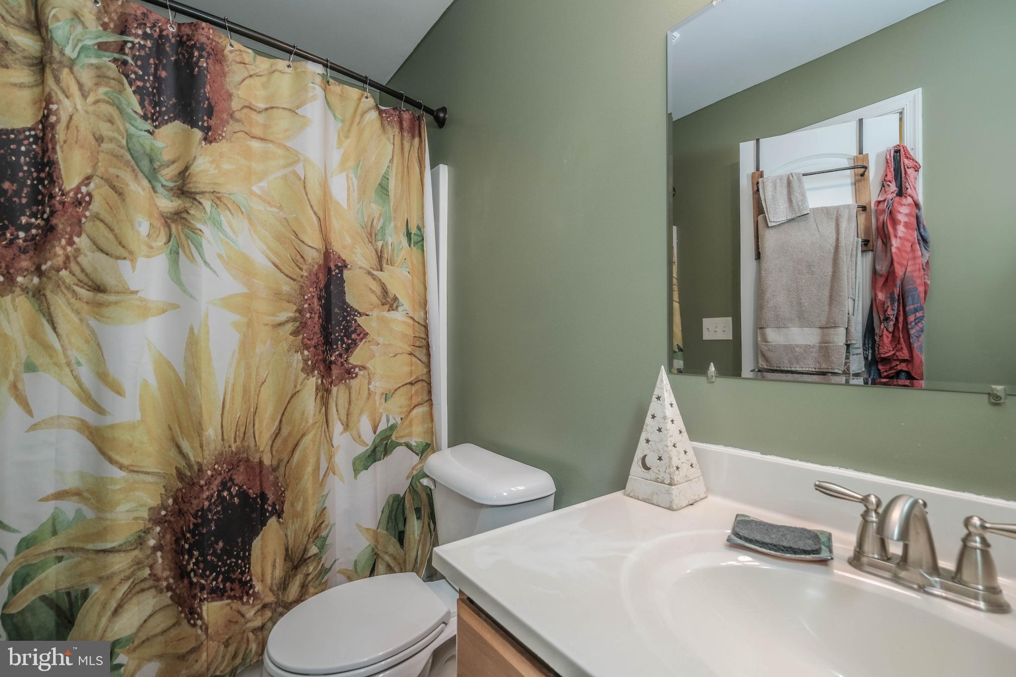 HIDDEN RIVER - Residential