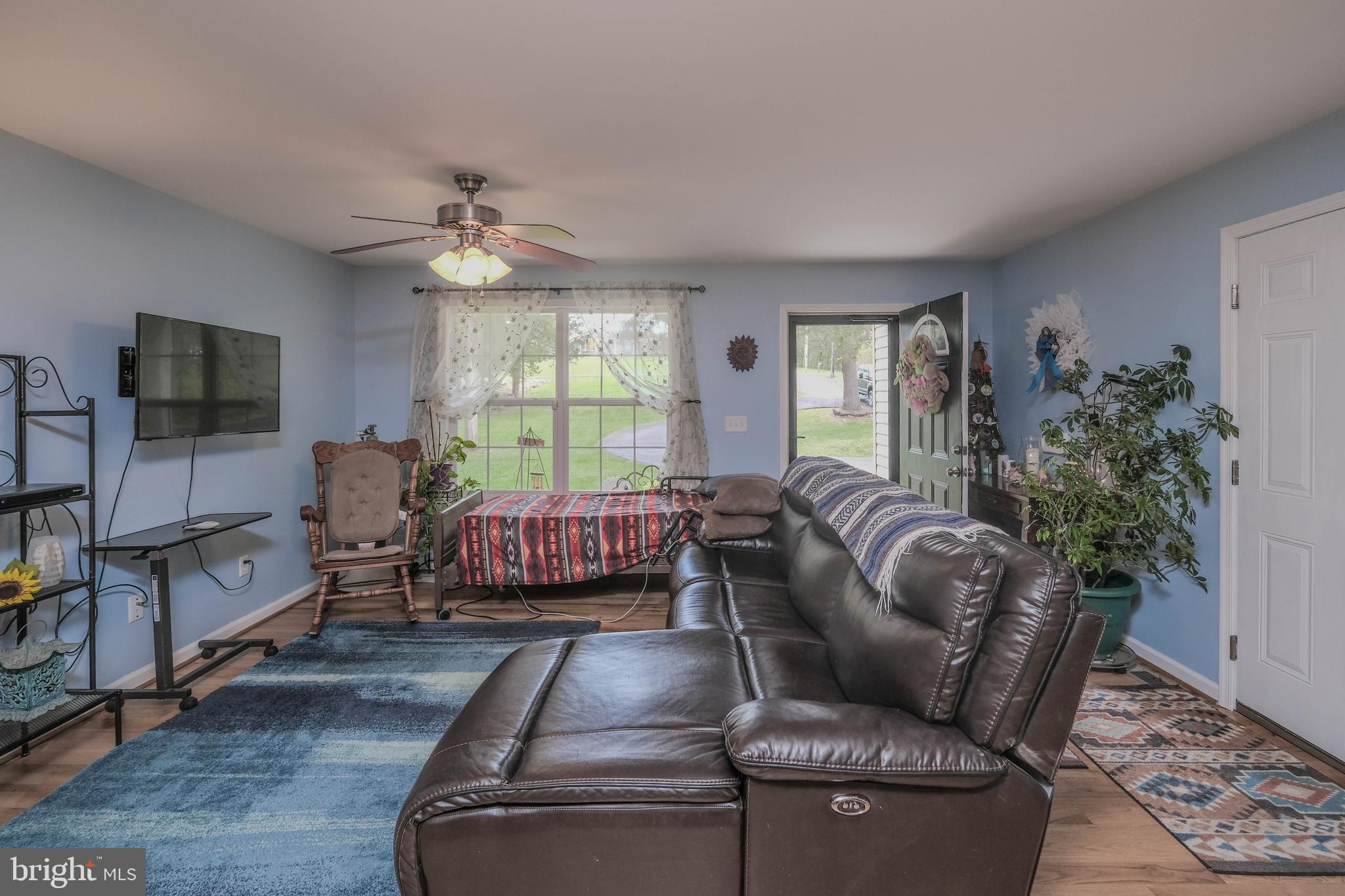 HIDDEN RIVER - Residential