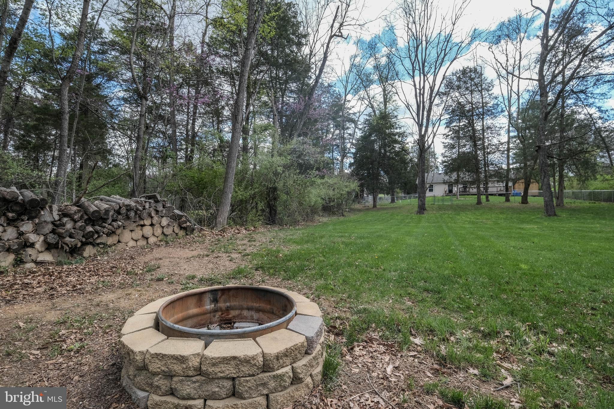 HIDDEN RIVER - Residential