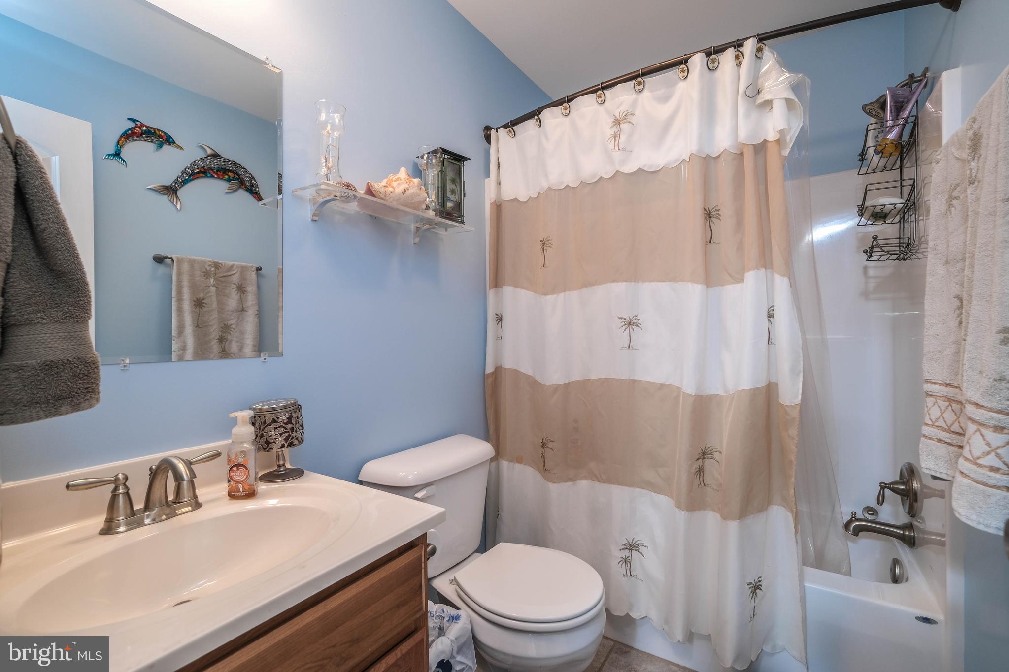 HIDDEN RIVER - Residential