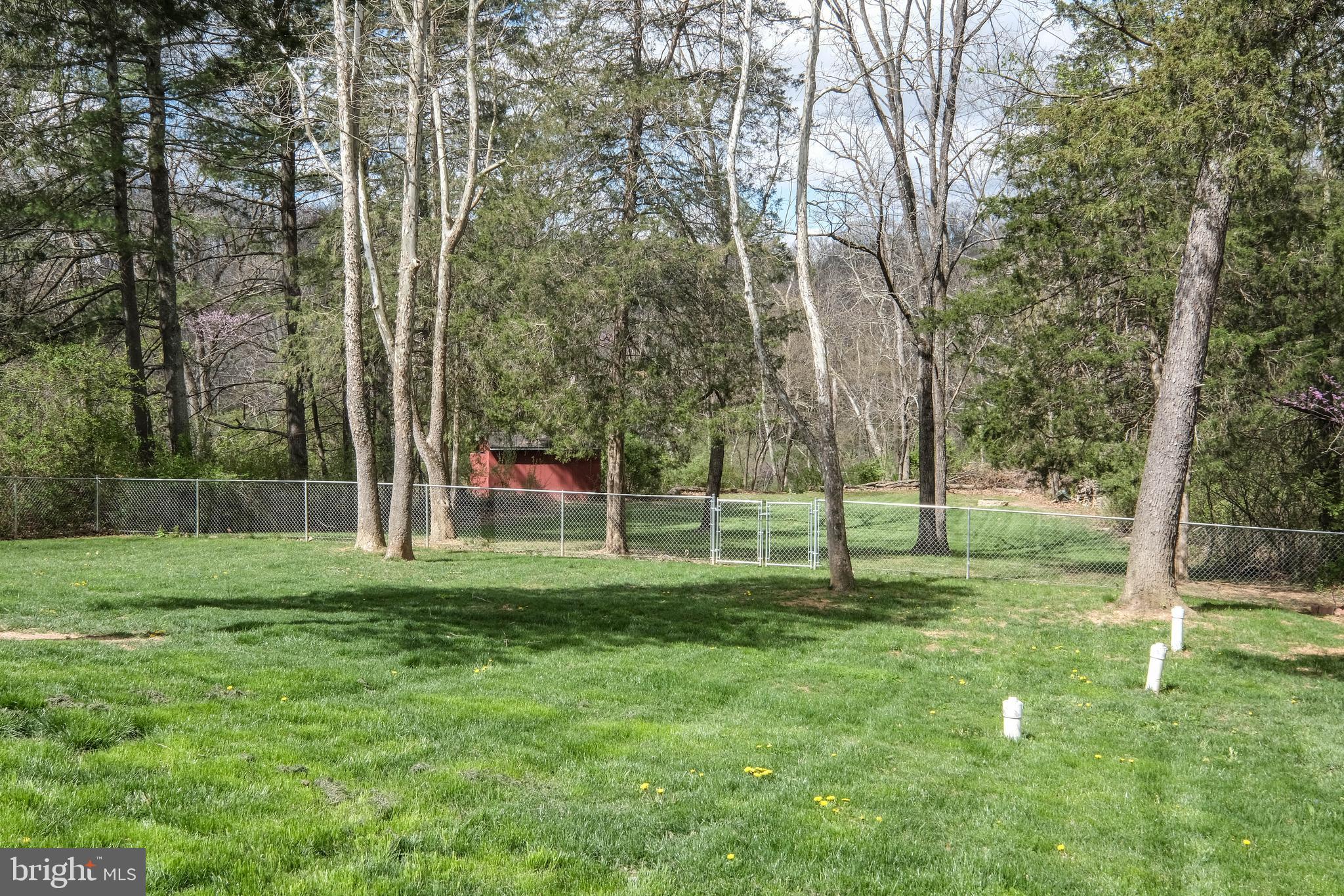 HIDDEN RIVER - Residential