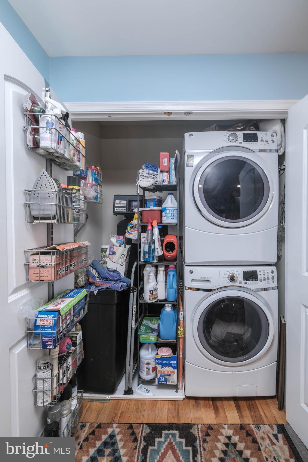 HIDDEN RIVER - Residential