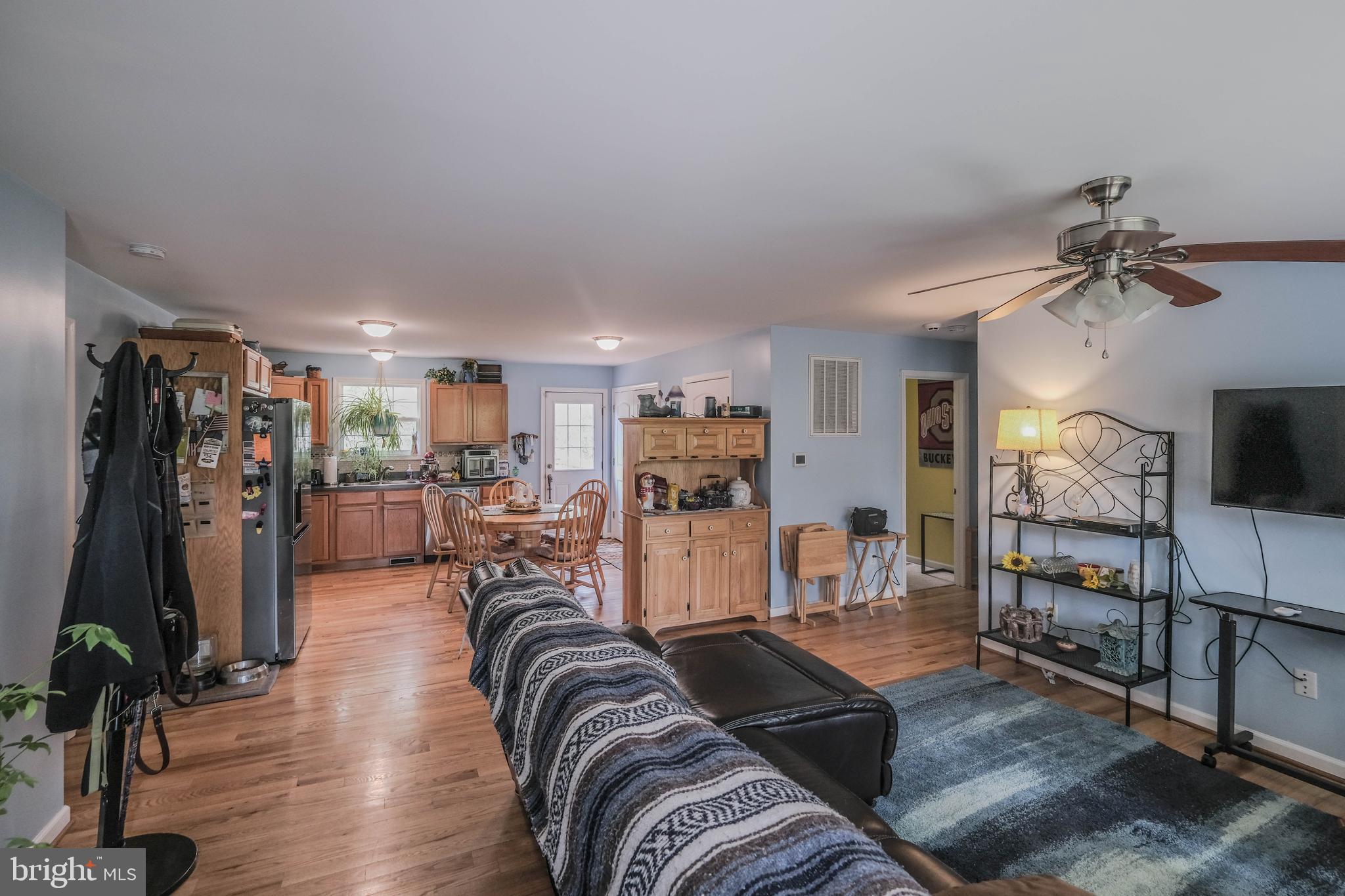 HIDDEN RIVER - Residential