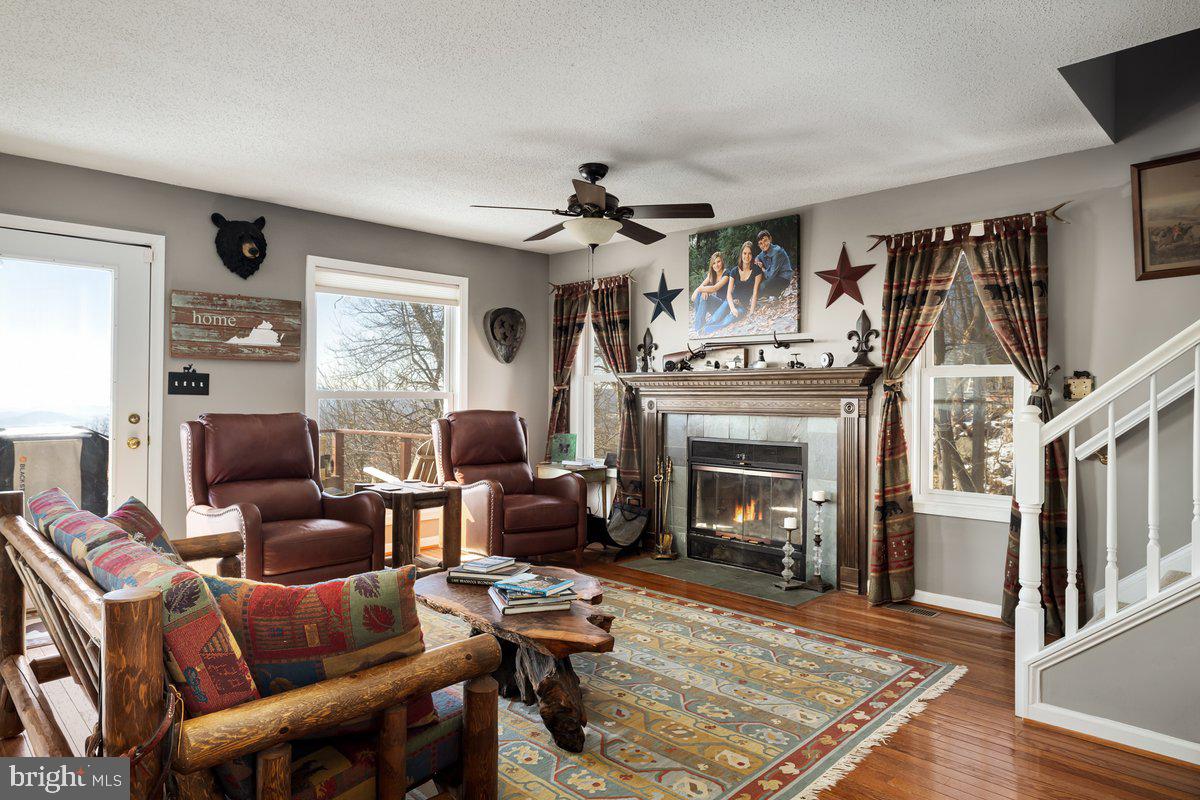 HIGH KNOB - Residential