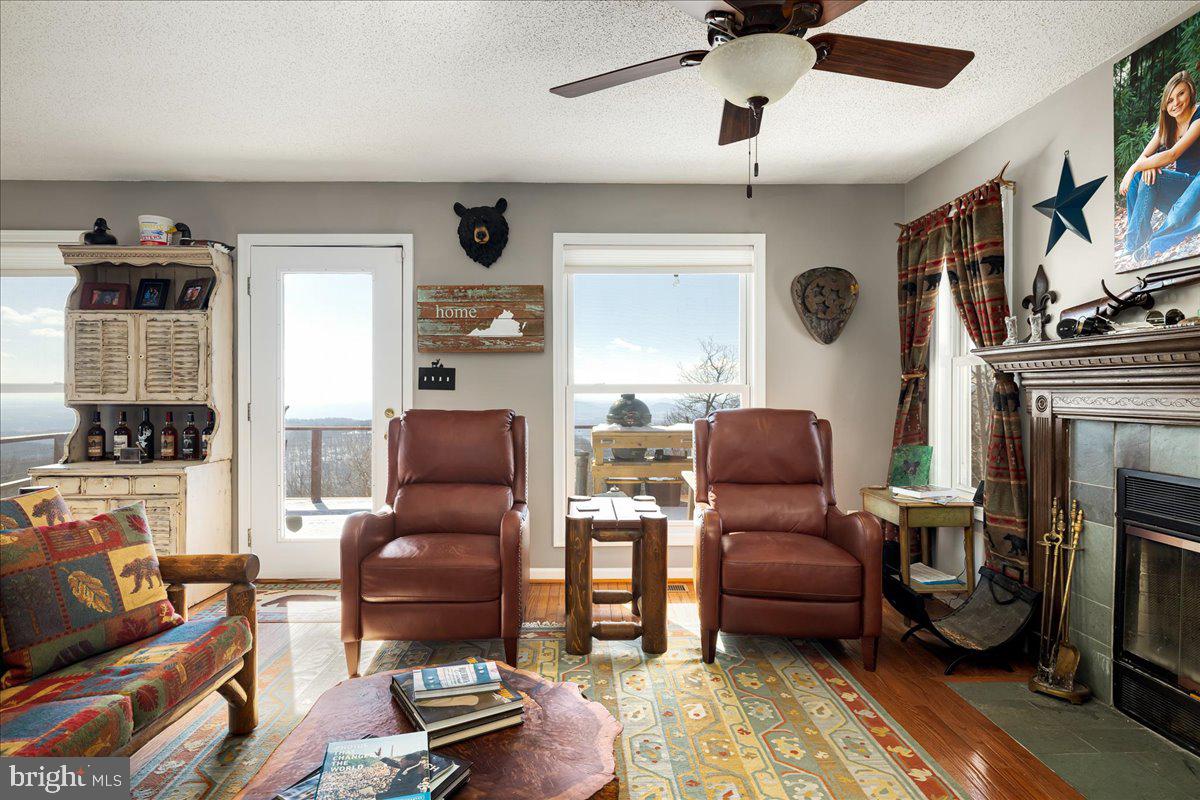 HIGH KNOB - Residential