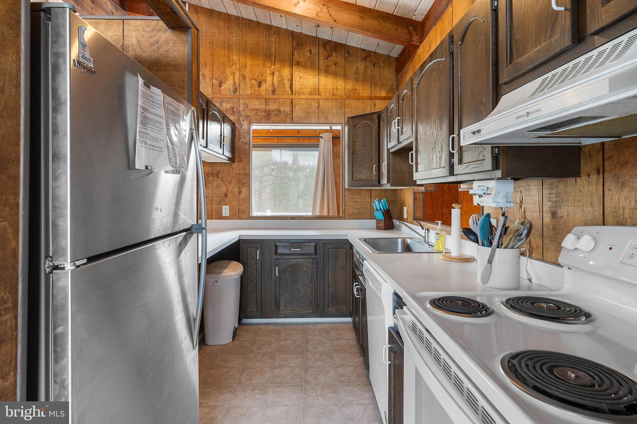 OCEAN VILLAGE - Residential