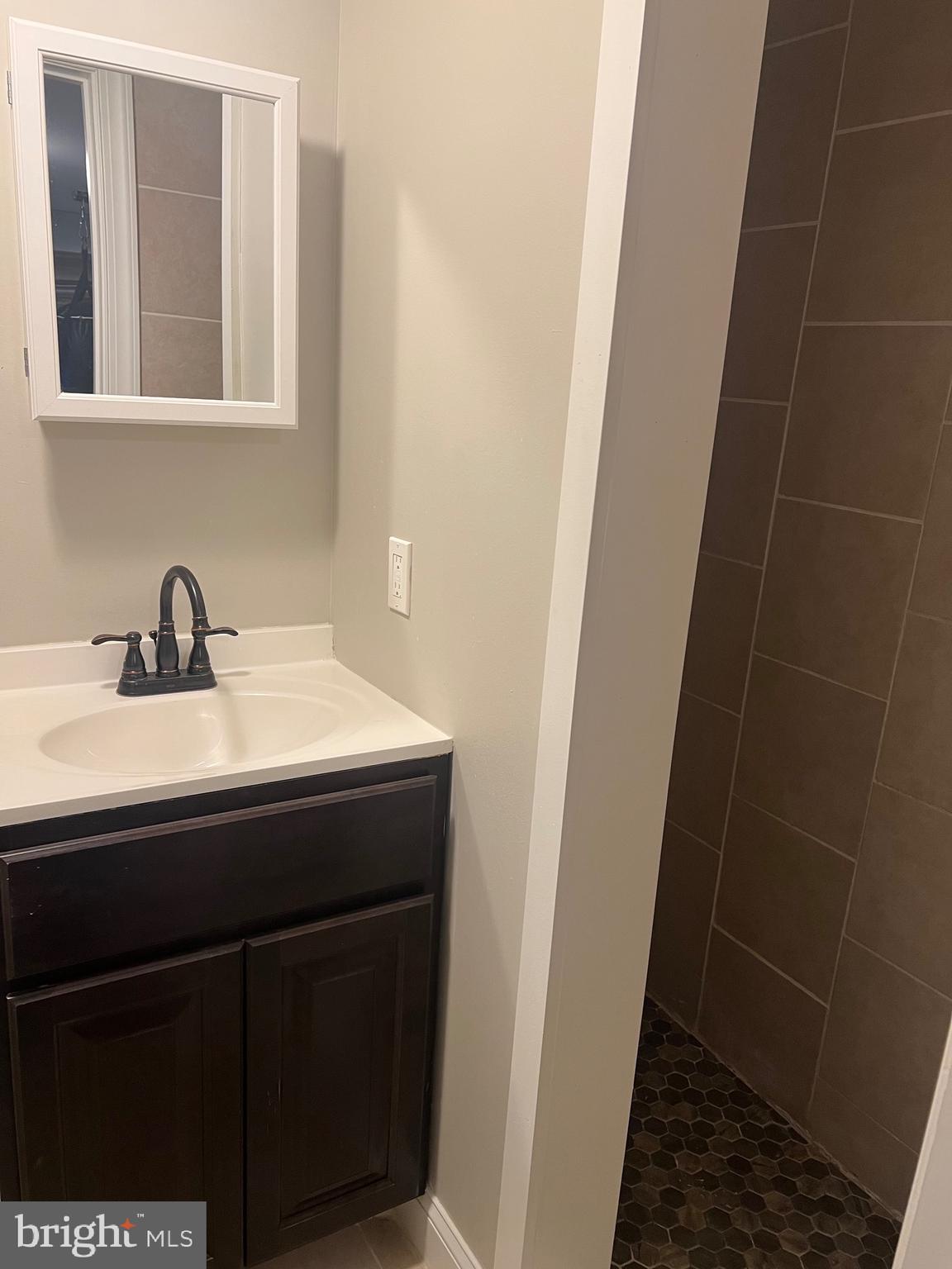 MAPLECREST - Residential