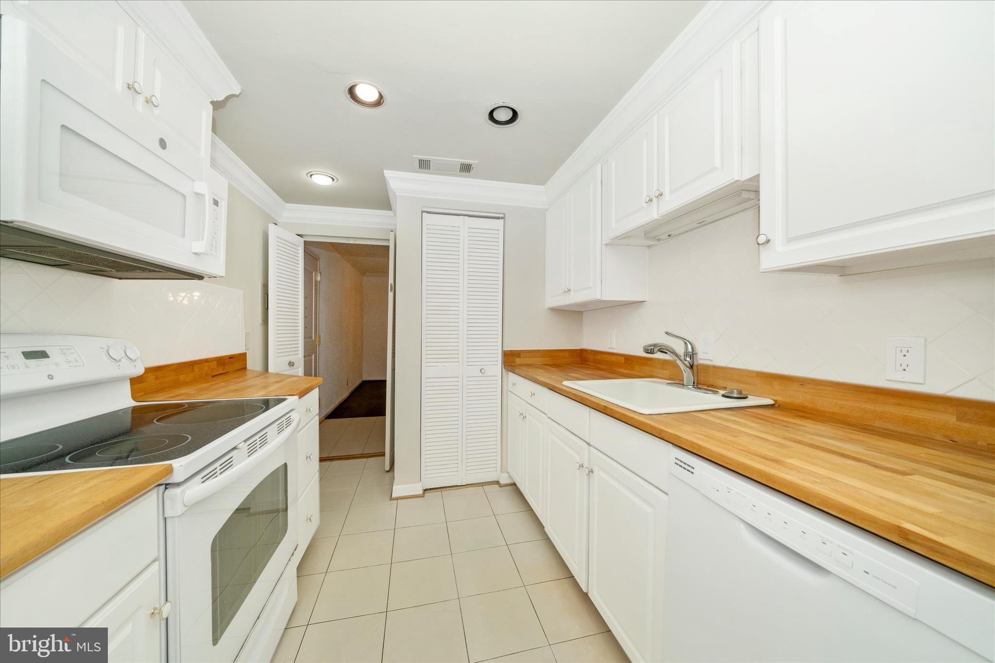 FRIENDSHIP HEIGHTS - Residential