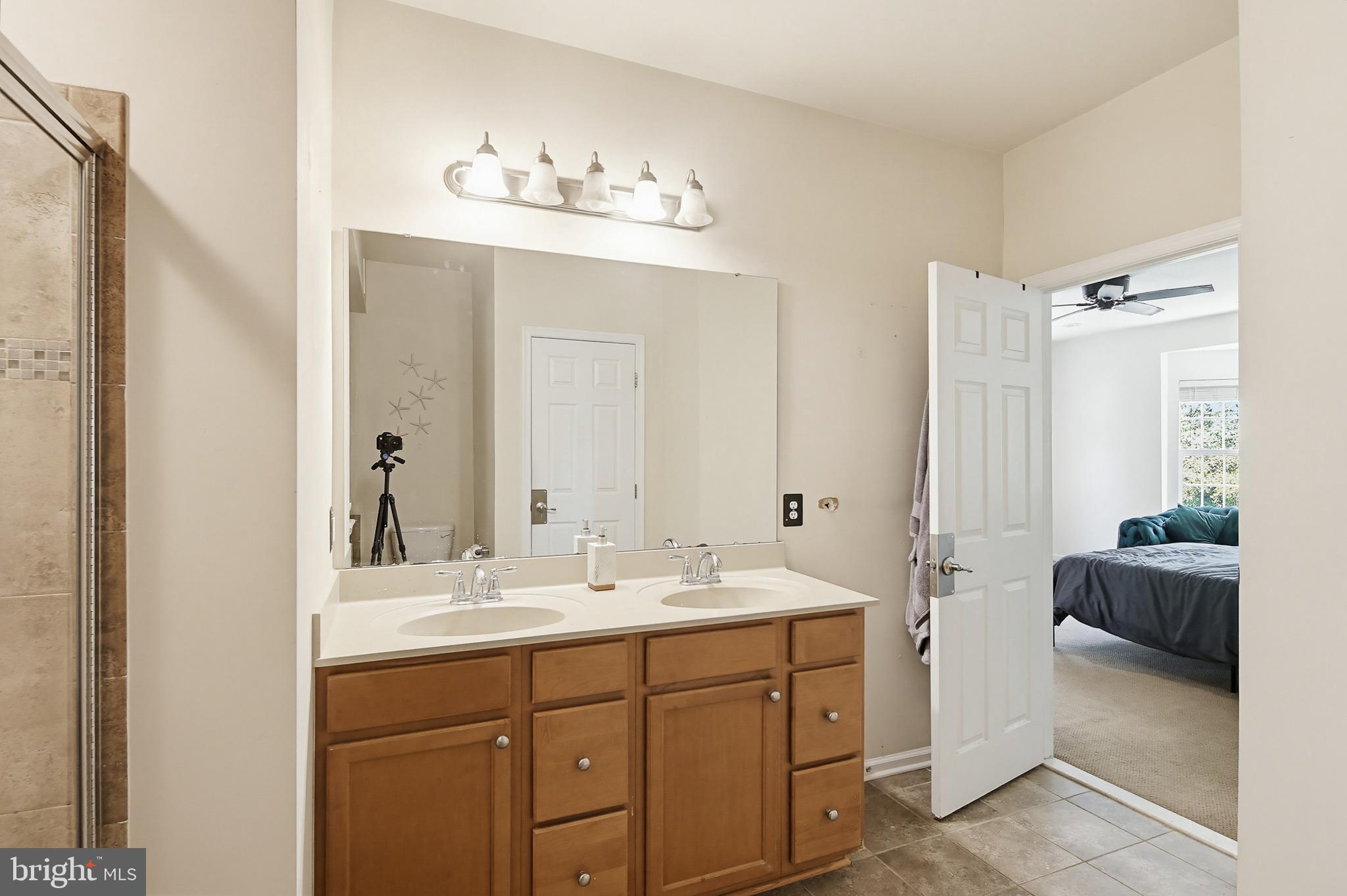 RED OAK CROSSING - Residential