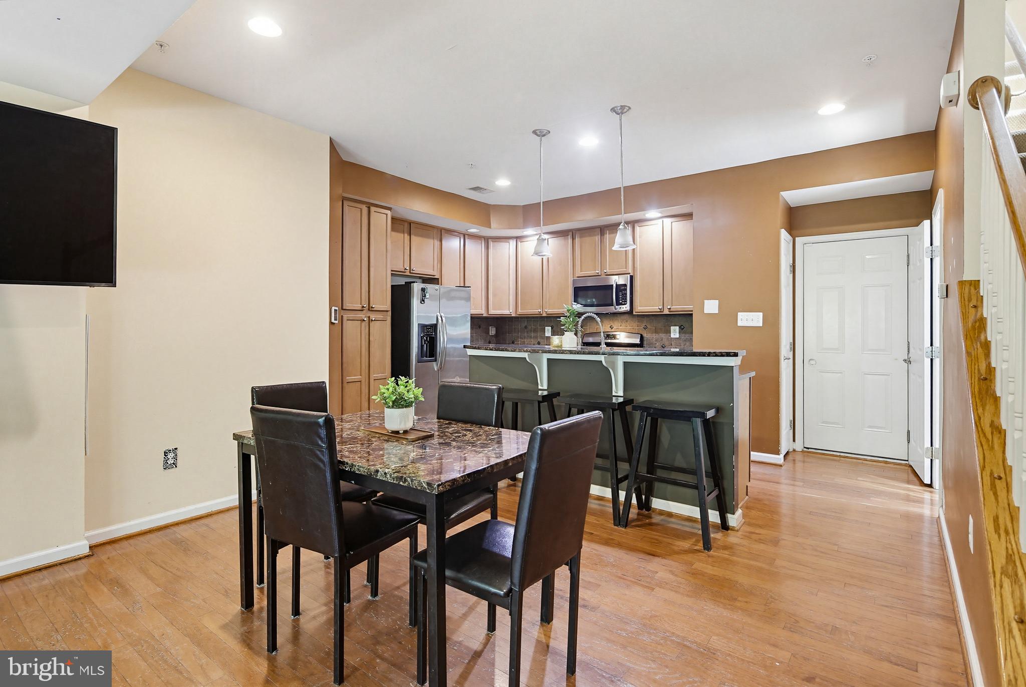 RED OAK CROSSING - Residential