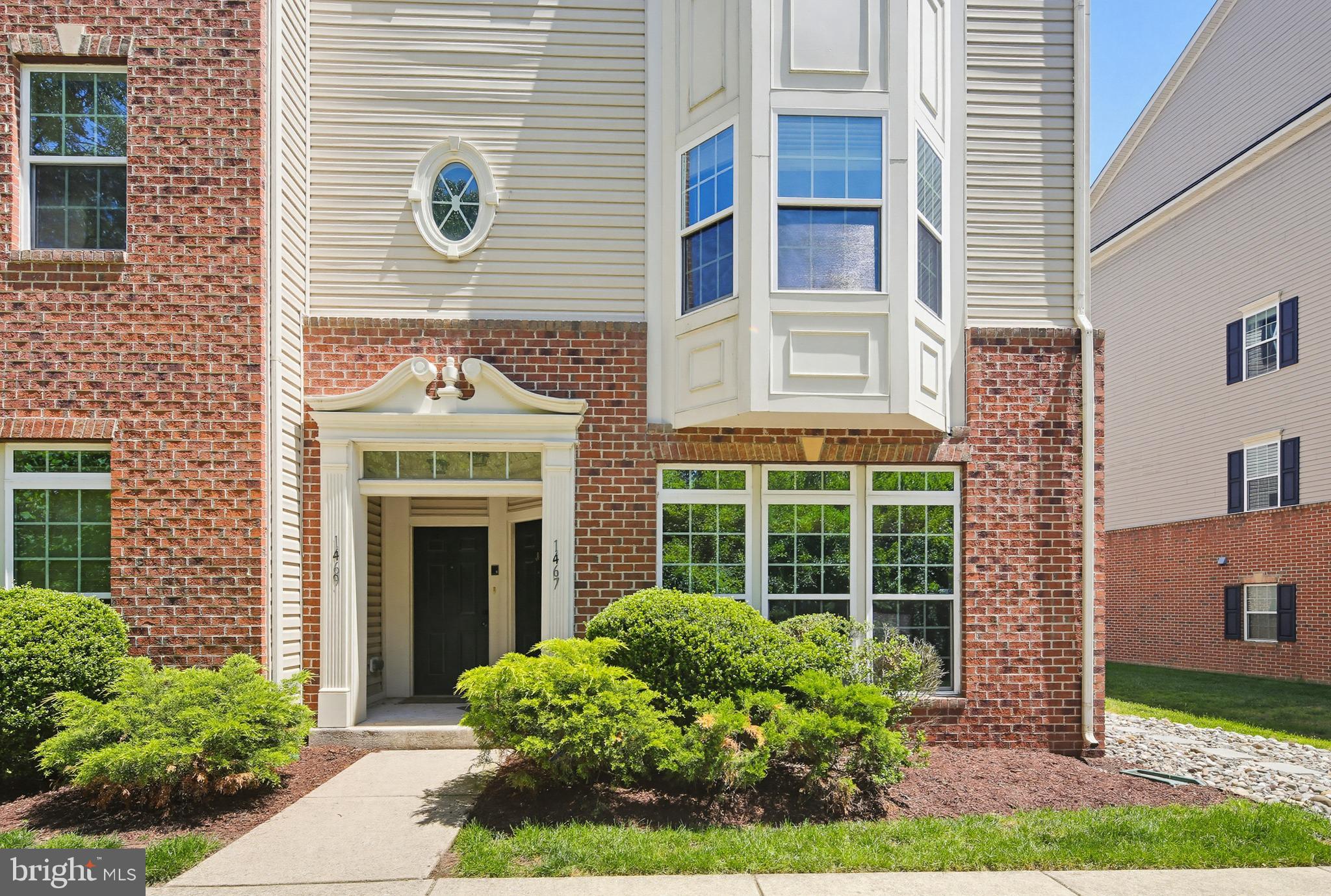 RED OAK CROSSING - Residential