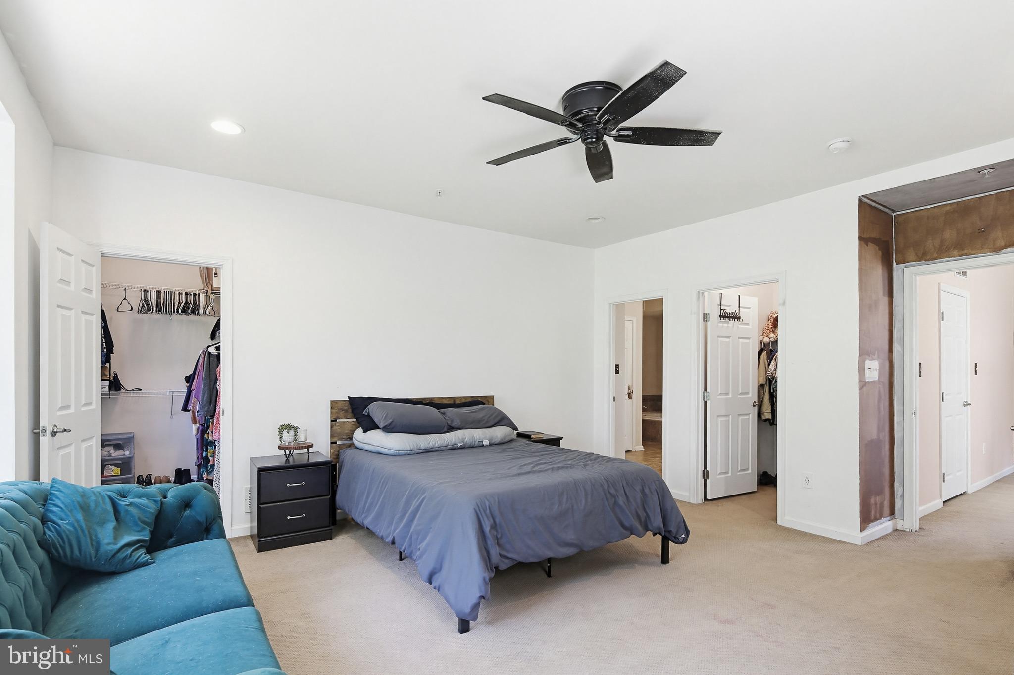 RED OAK CROSSING - Residential