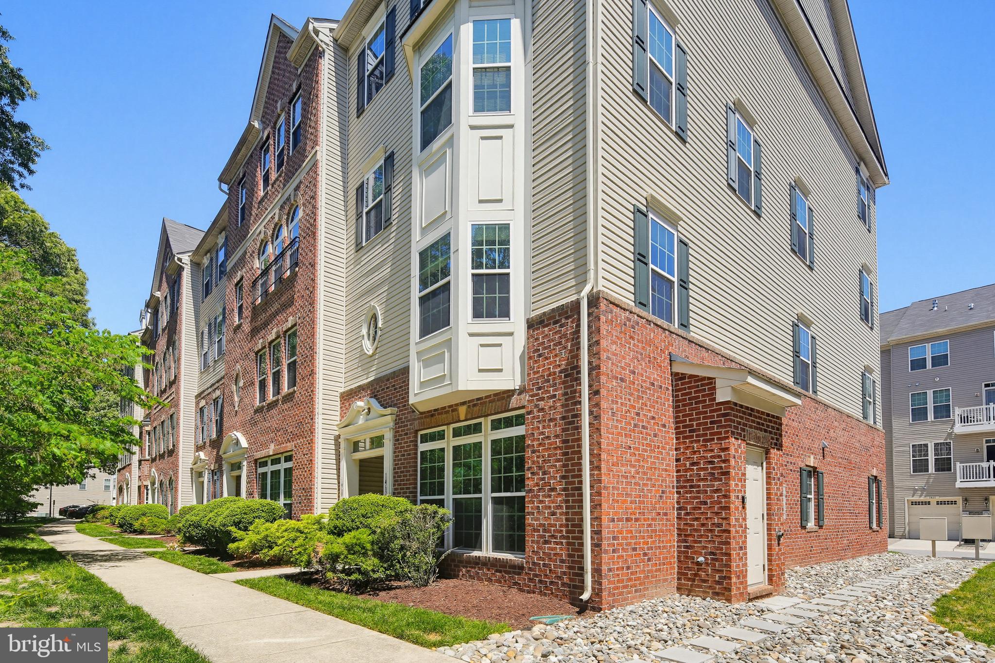 RED OAK CROSSING - Residential