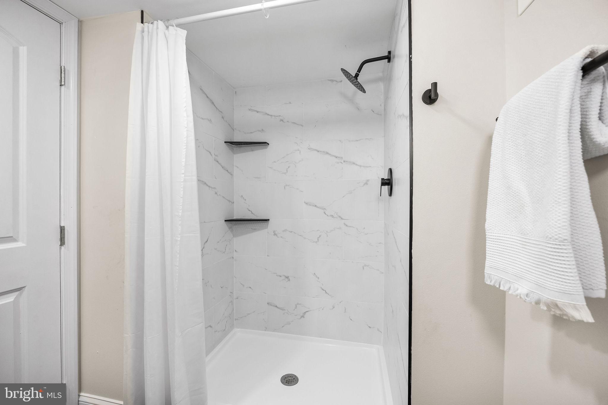 ROSEMONT EAST - Residential