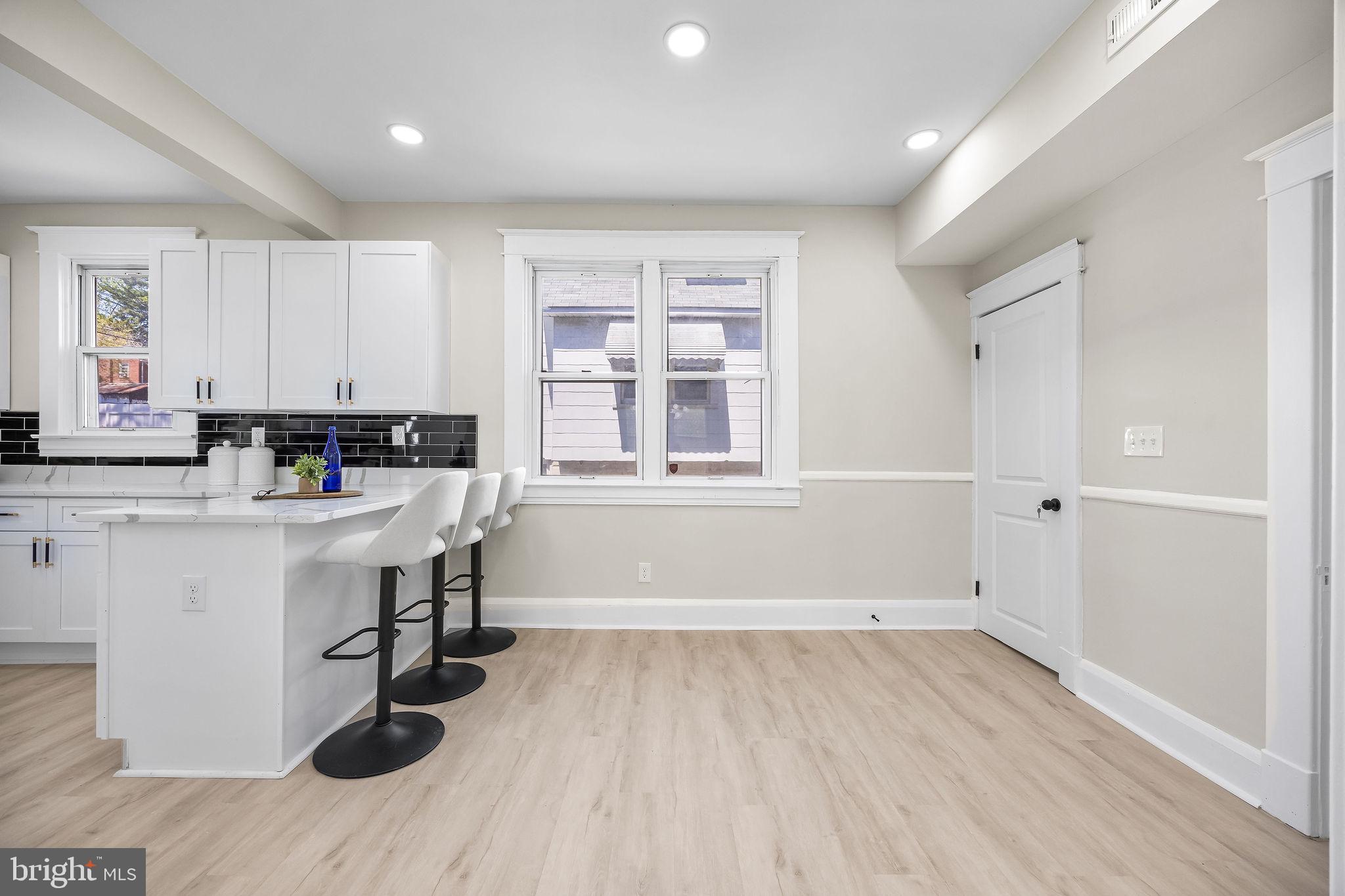 ROSEMONT EAST - Residential